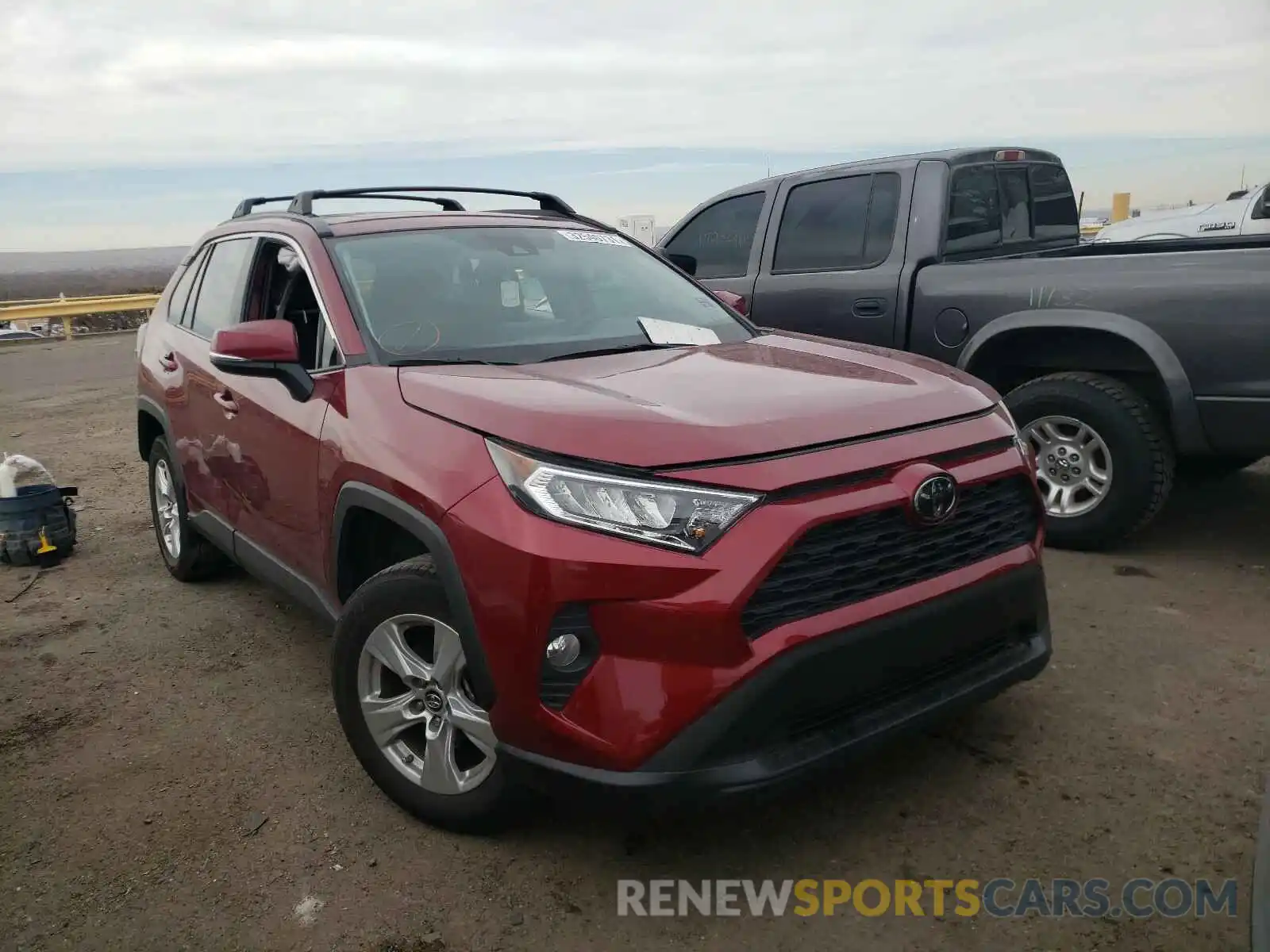 1 Photograph of a damaged car 2T3W1RFV9KW017988 TOYOTA RAV4 2019