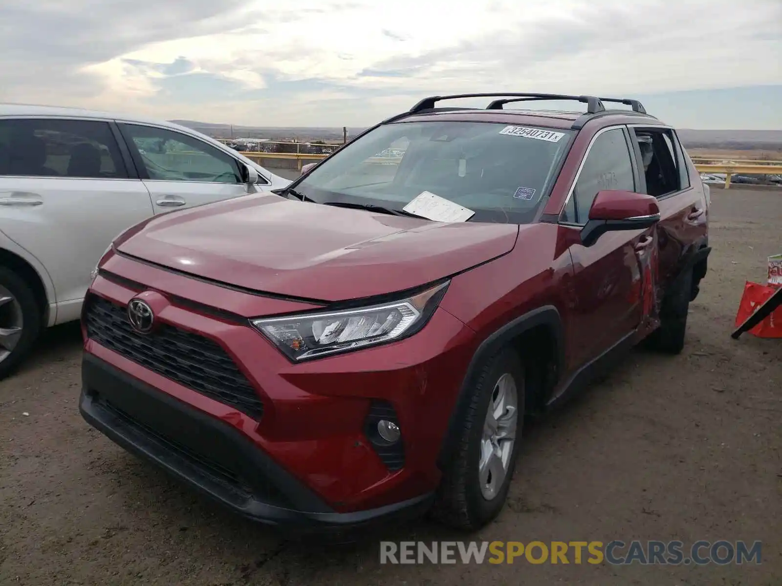 2 Photograph of a damaged car 2T3W1RFV9KW017988 TOYOTA RAV4 2019