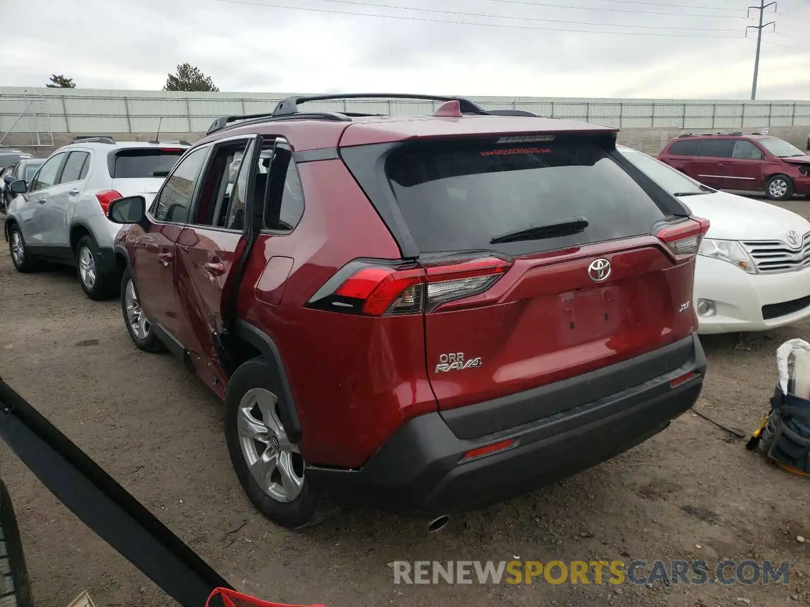 3 Photograph of a damaged car 2T3W1RFV9KW017988 TOYOTA RAV4 2019