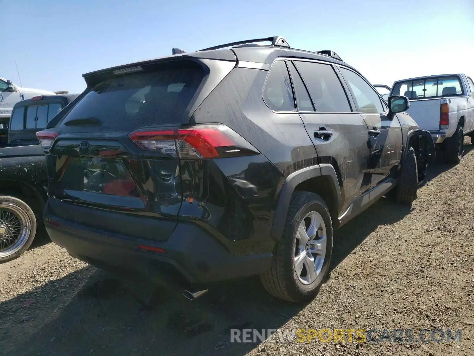 4 Photograph of a damaged car 2T3W1RFV9KW020129 TOYOTA RAV4 2019