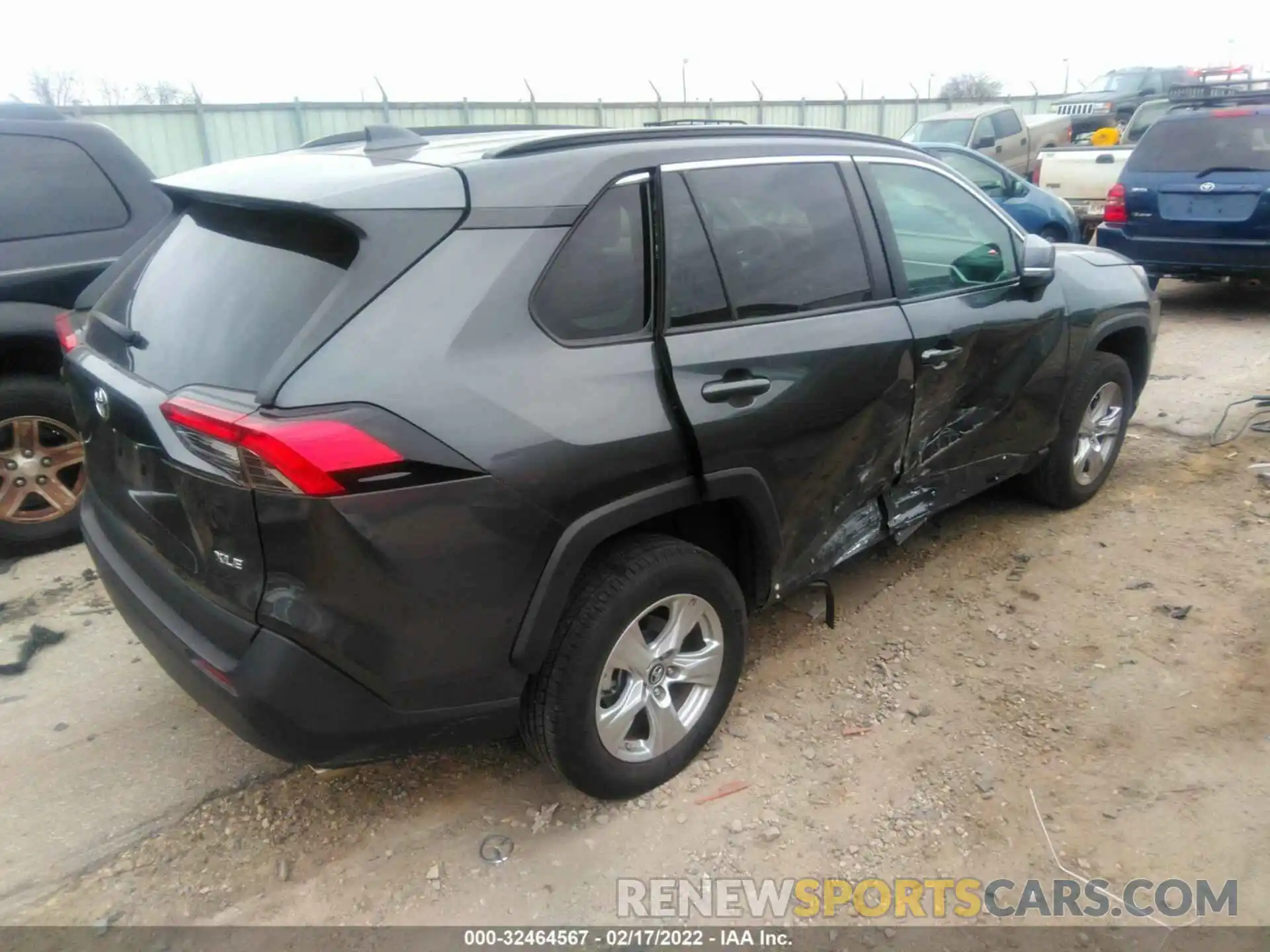 4 Фотография поврежденного автомобиля 2T3W1RFV9KW023340 TOYOTA RAV4 2019