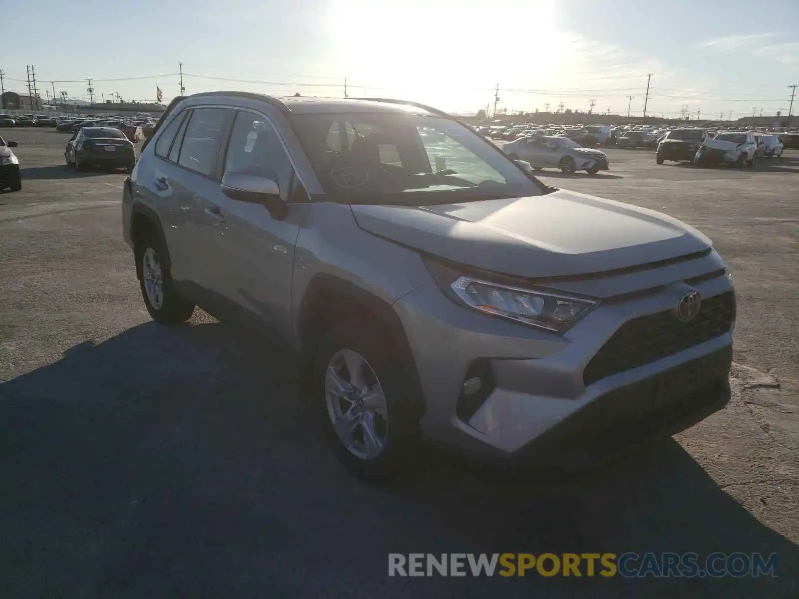 1 Фотография поврежденного автомобиля 2T3W1RFV9KW025217 TOYOTA RAV4 2019