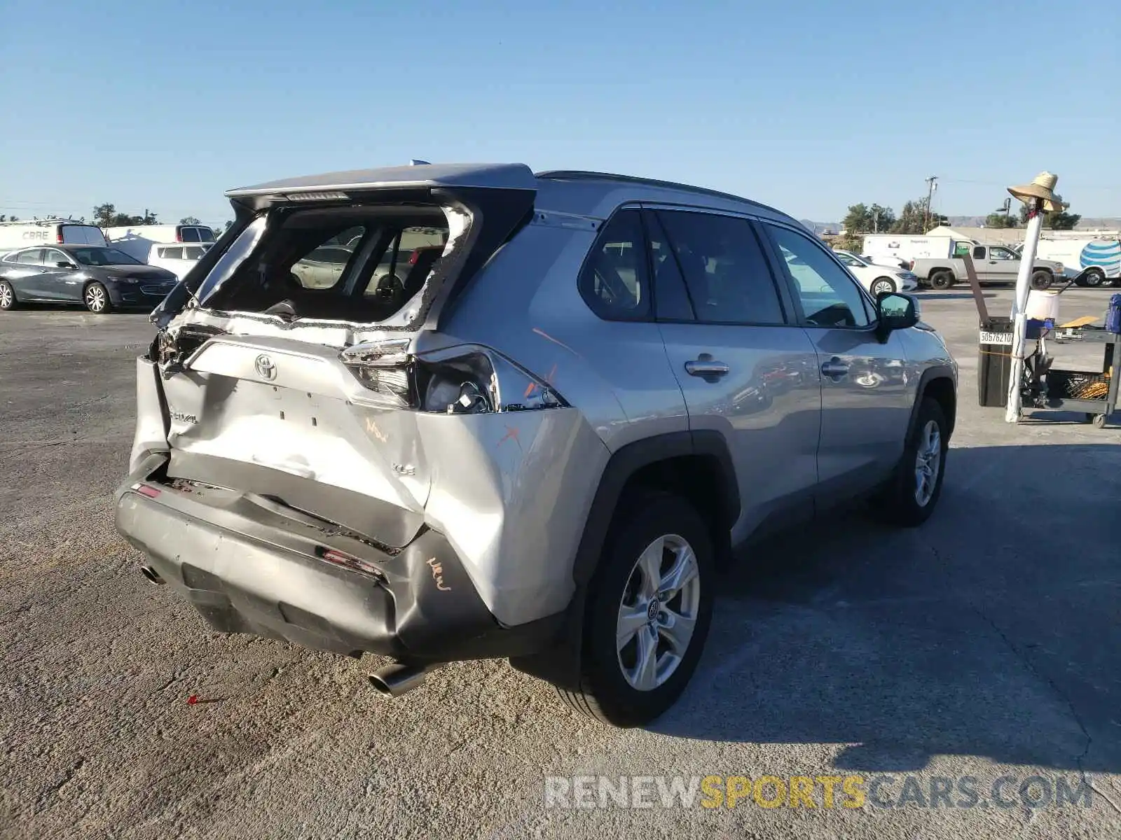 4 Photograph of a damaged car 2T3W1RFV9KW025217 TOYOTA RAV4 2019