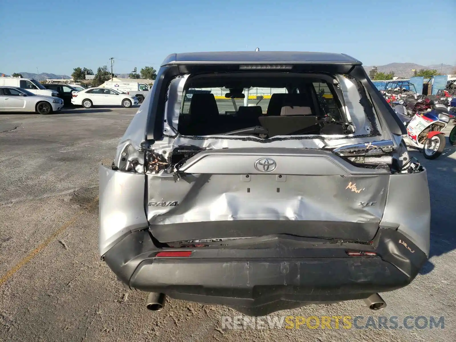 9 Фотография поврежденного автомобиля 2T3W1RFV9KW025217 TOYOTA RAV4 2019