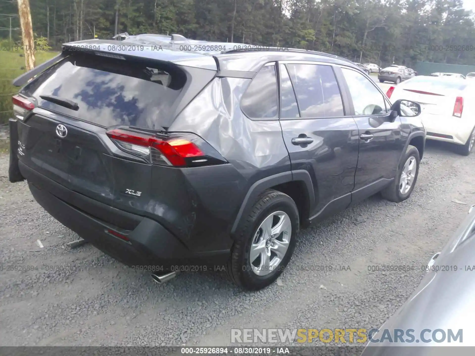 4 Photograph of a damaged car 2T3W1RFV9KW025816 TOYOTA RAV4 2019