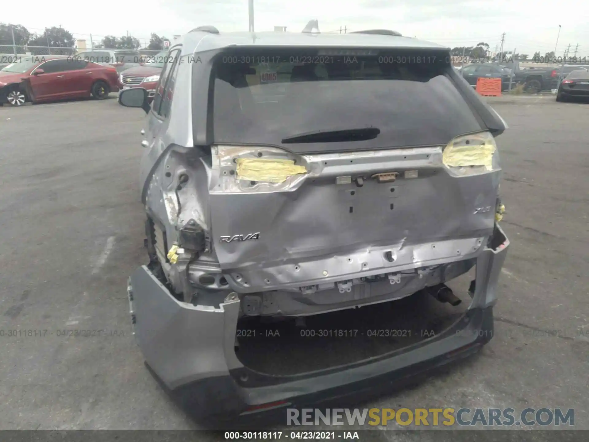 6 Photograph of a damaged car 2T3W1RFV9KW031051 TOYOTA RAV4 2019