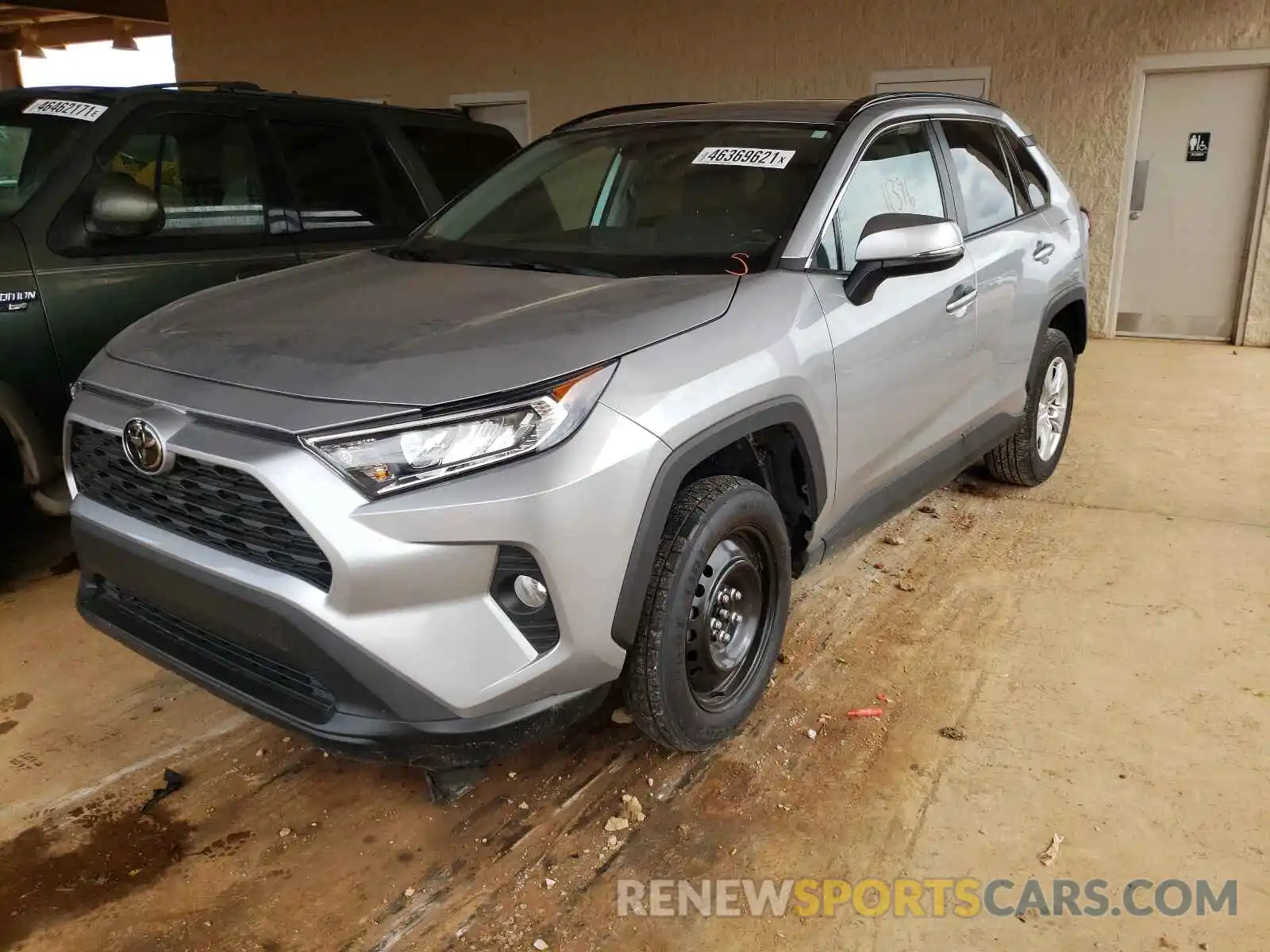 2 Photograph of a damaged car 2T3W1RFV9KW047489 TOYOTA RAV4 2019