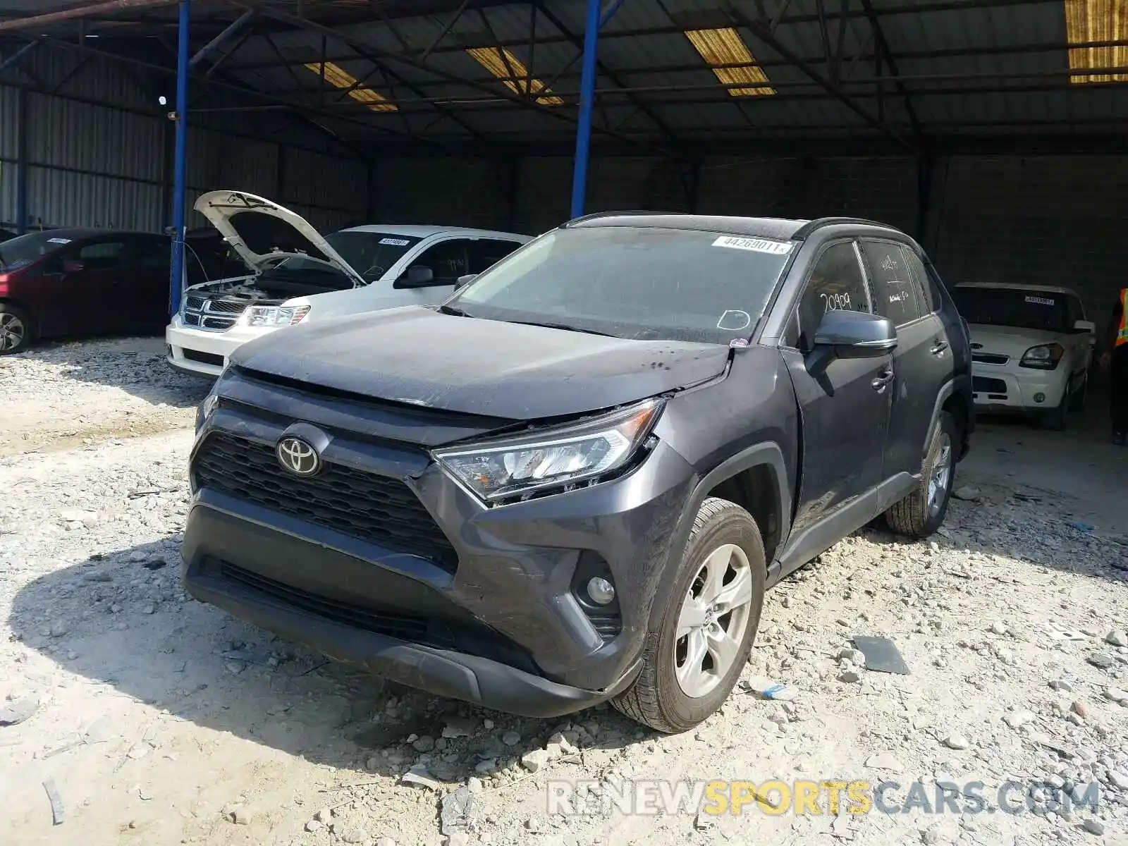 2 Photograph of a damaged car 2T3W1RFV9KW048805 TOYOTA RAV4 2019