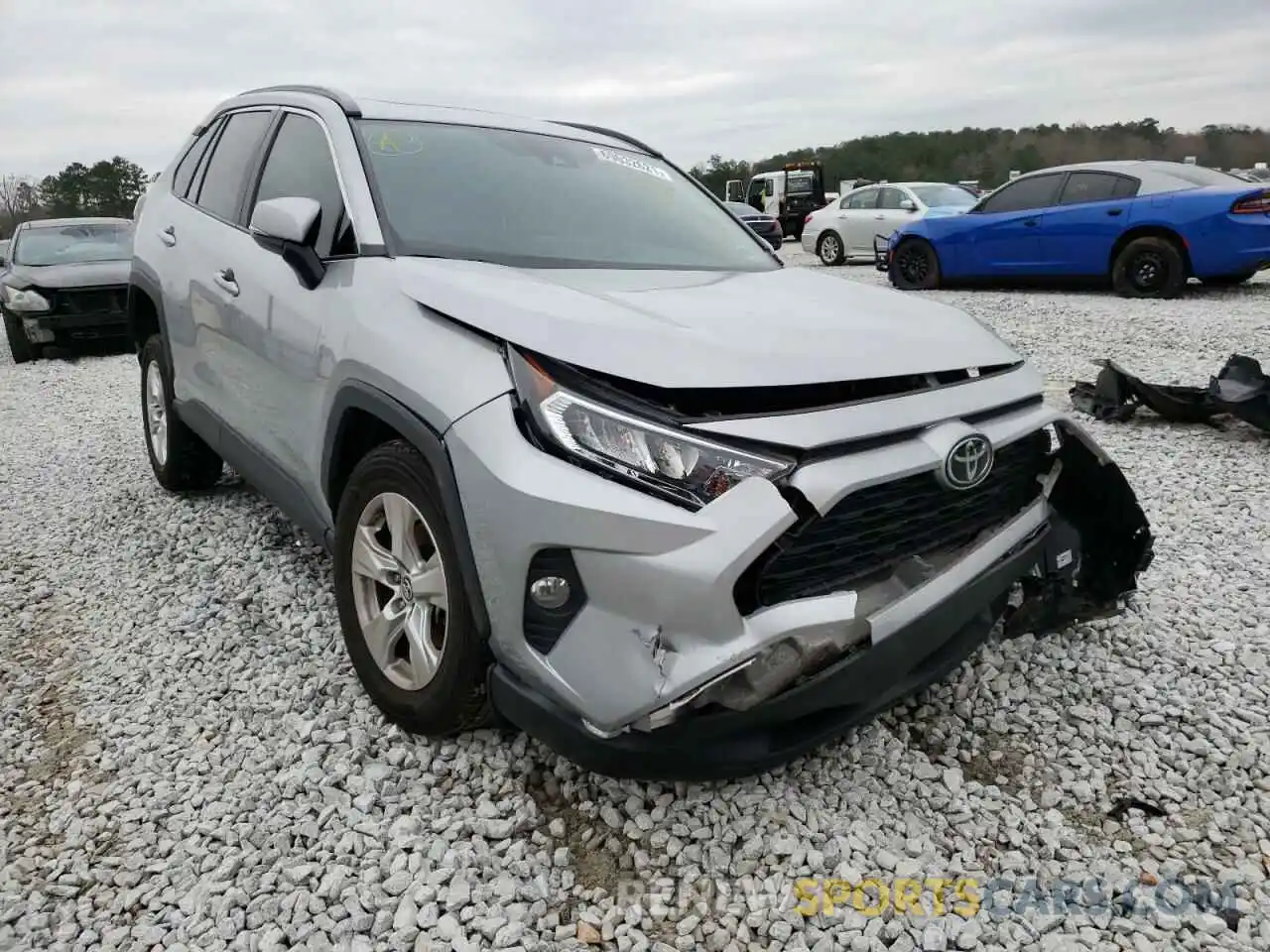 1 Photograph of a damaged car 2T3W1RFV9KW055088 TOYOTA RAV4 2019