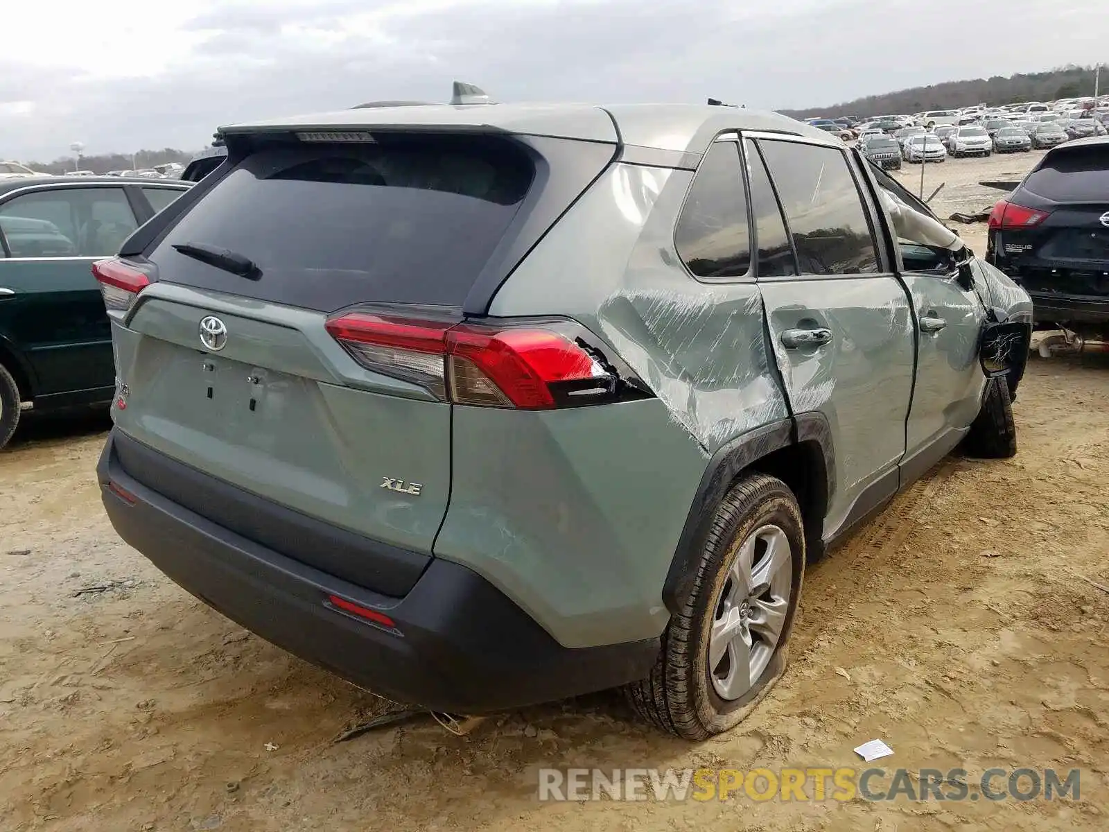 4 Фотография поврежденного автомобиля 2T3W1RFVXKC004412 TOYOTA RAV4 2019