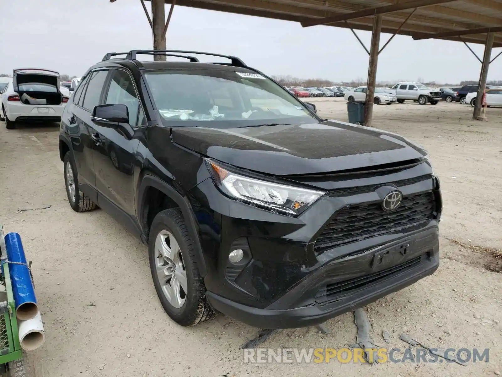 1 Photograph of a damaged car 2T3W1RFVXKC008234 TOYOTA RAV4 2019