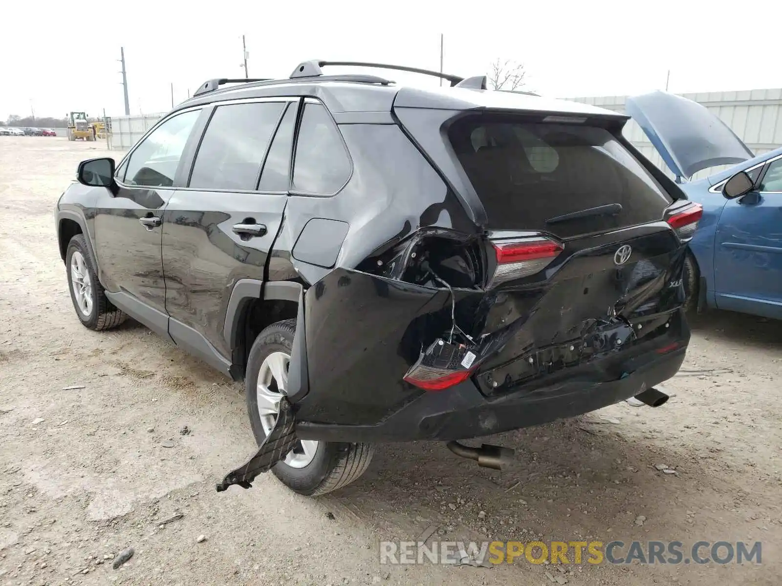 3 Фотография поврежденного автомобиля 2T3W1RFVXKC008234 TOYOTA RAV4 2019