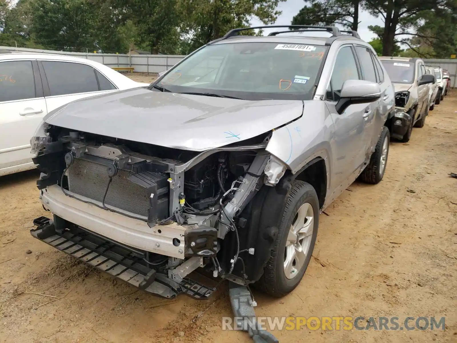 2 Фотография поврежденного автомобиля 2T3W1RFVXKC012509 TOYOTA RAV4 2019