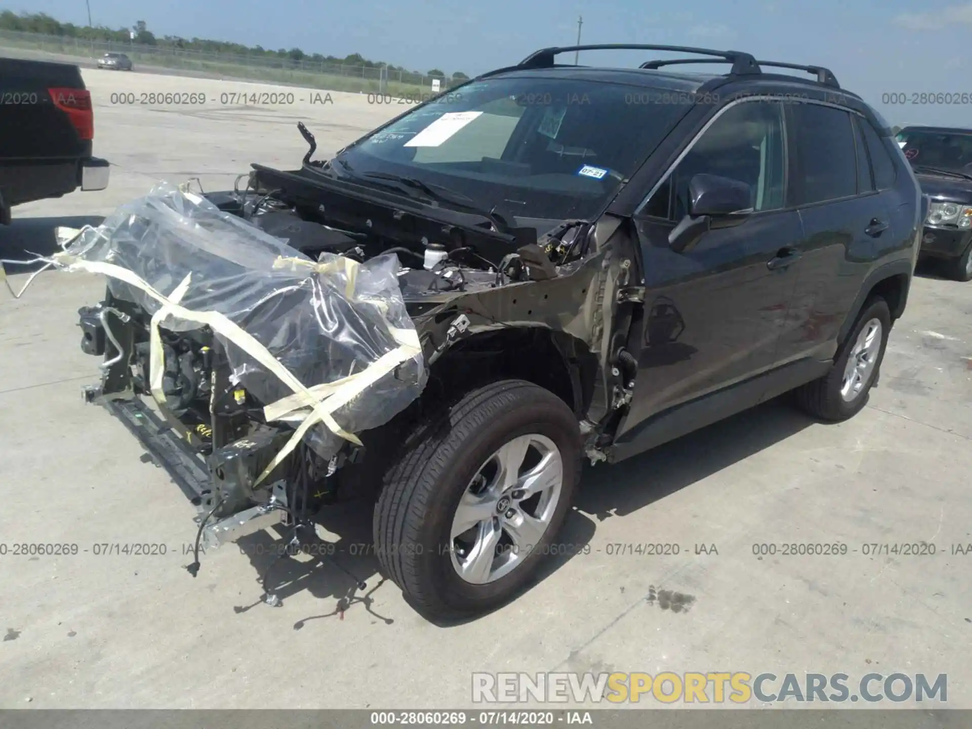 2 Фотография поврежденного автомобиля 2T3W1RFVXKC013479 TOYOTA RAV4 2019