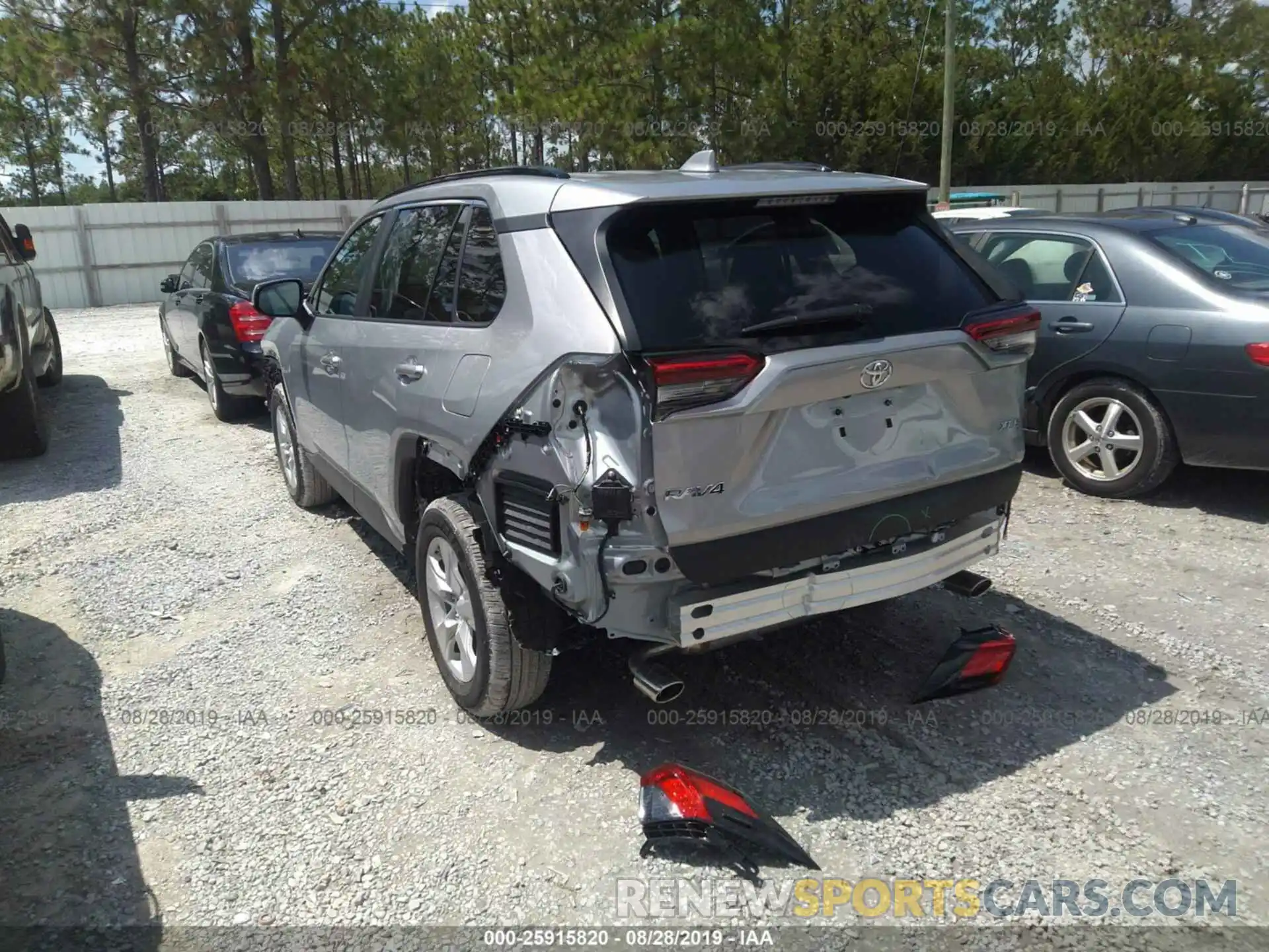 3 Photograph of a damaged car 2T3W1RFVXKC013580 TOYOTA RAV4 2019