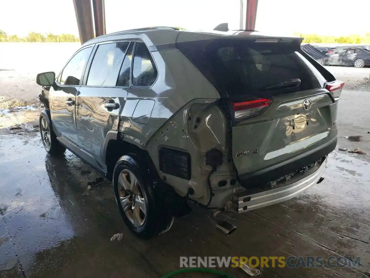 3 Photograph of a damaged car 2T3W1RFVXKC015118 TOYOTA RAV4 2019