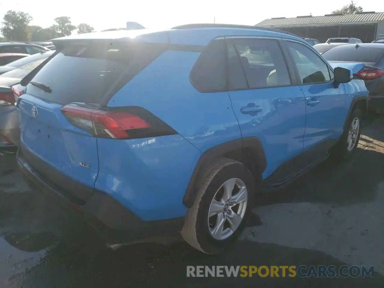 4 Photograph of a damaged car 2T3W1RFVXKC022800 TOYOTA RAV4 2019