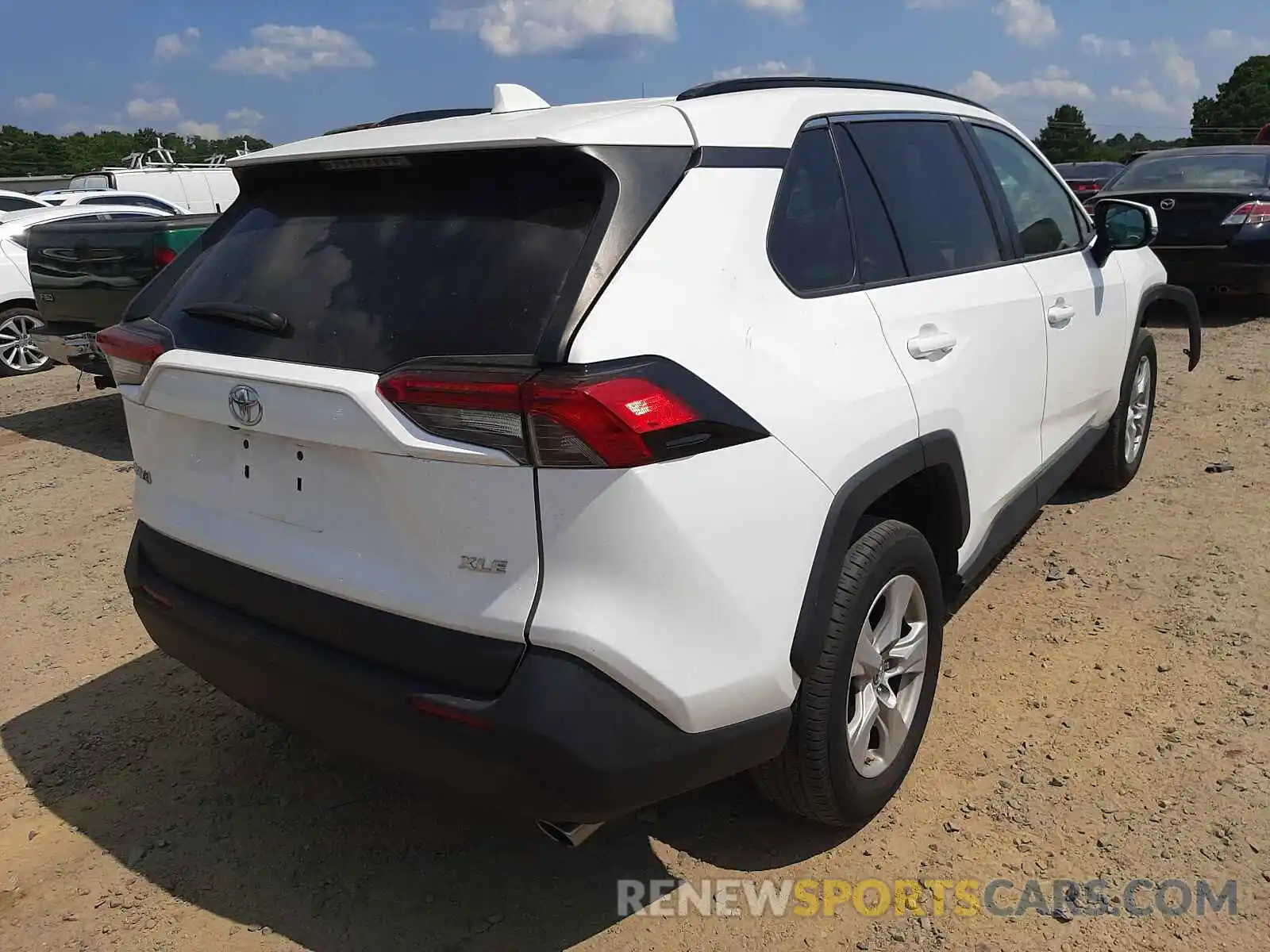 4 Фотография поврежденного автомобиля 2T3W1RFVXKC026474 TOYOTA RAV4 2019