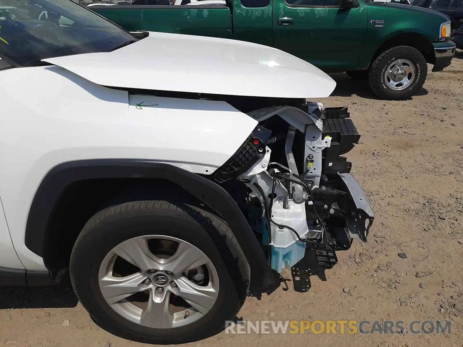 9 Photograph of a damaged car 2T3W1RFVXKC026474 TOYOTA RAV4 2019