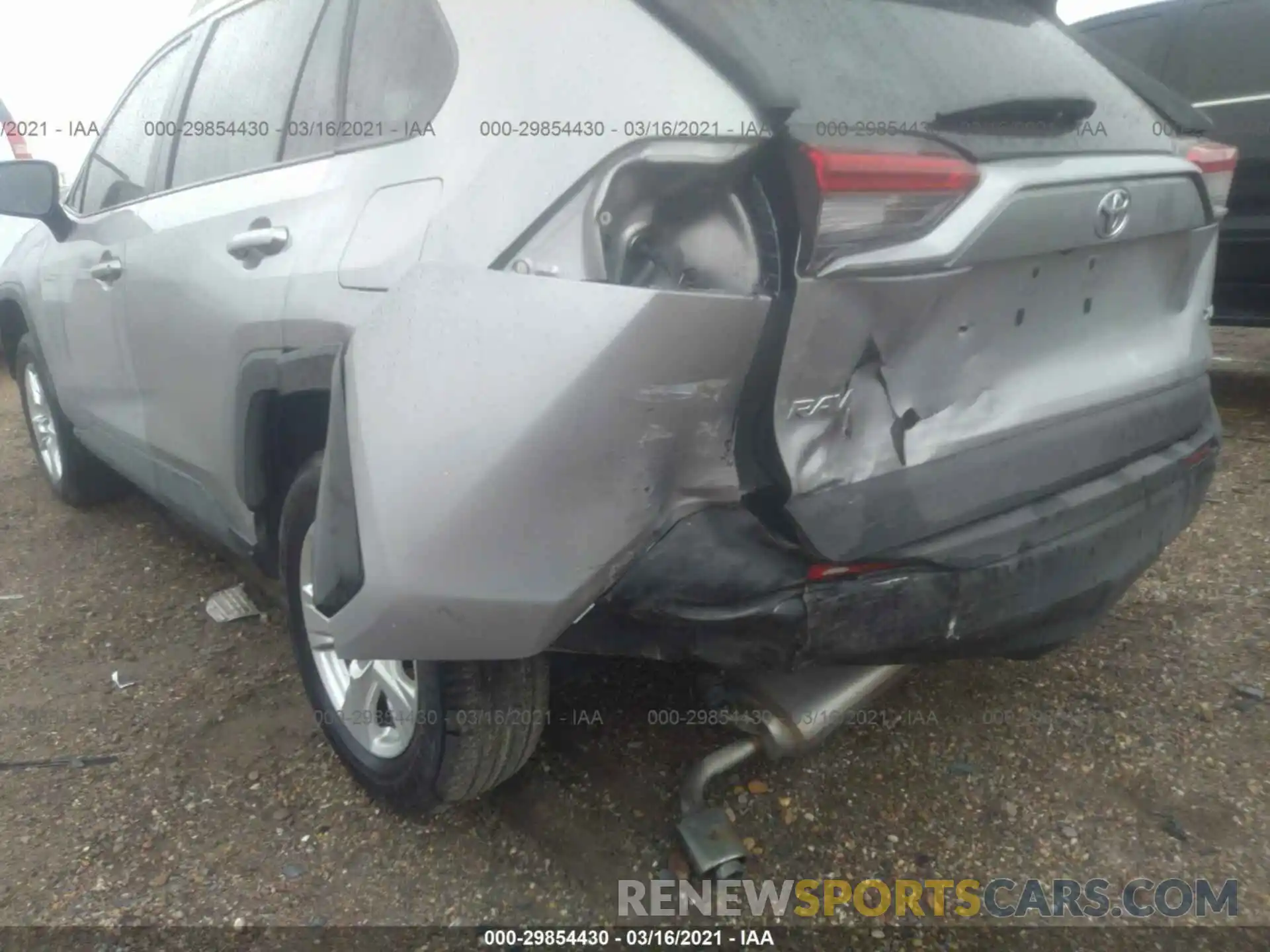 6 Photograph of a damaged car 2T3W1RFVXKC028855 TOYOTA RAV4 2019