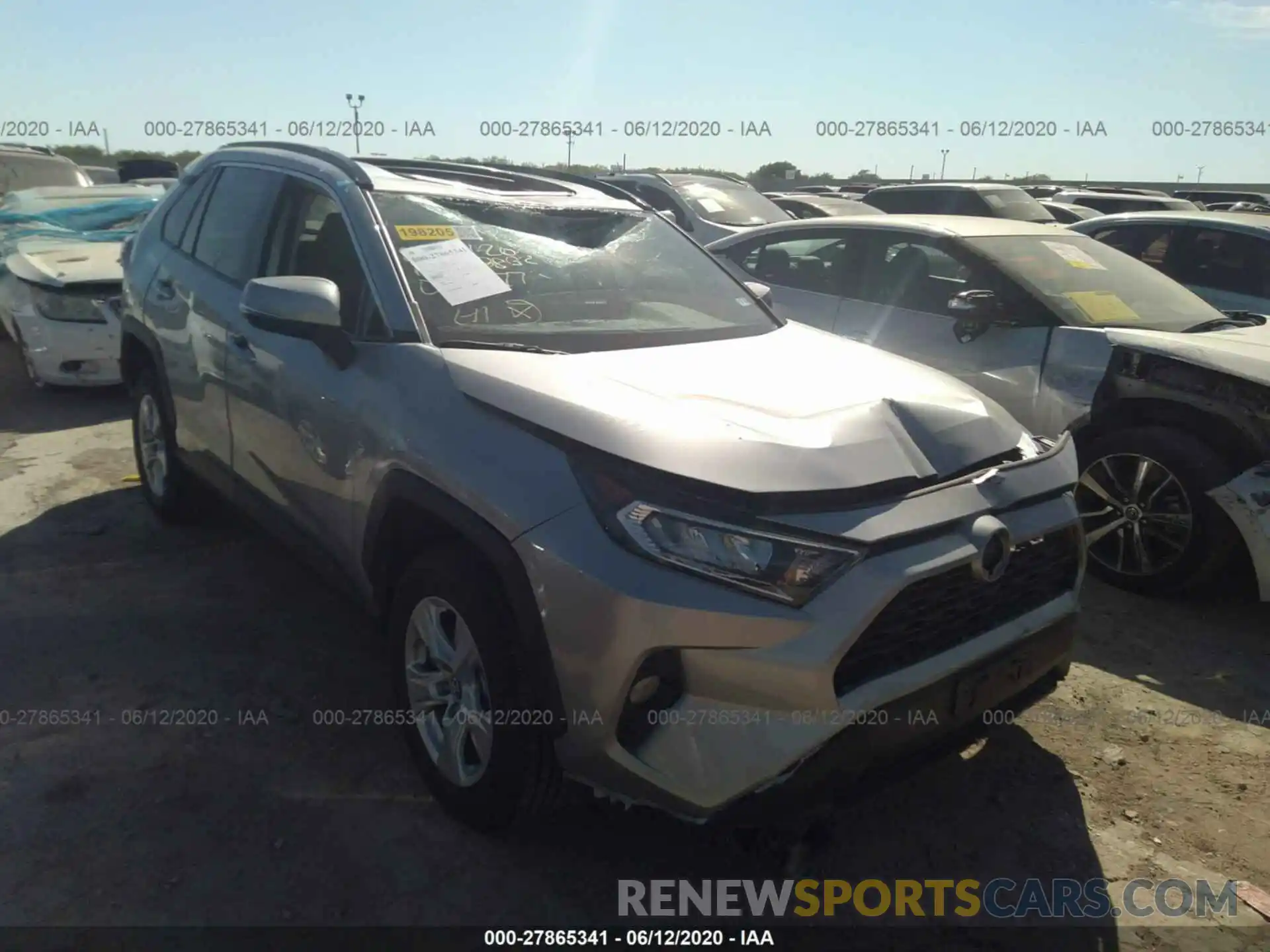 1 Photograph of a damaged car 2T3W1RFVXKC029777 TOYOTA RAV4 2019