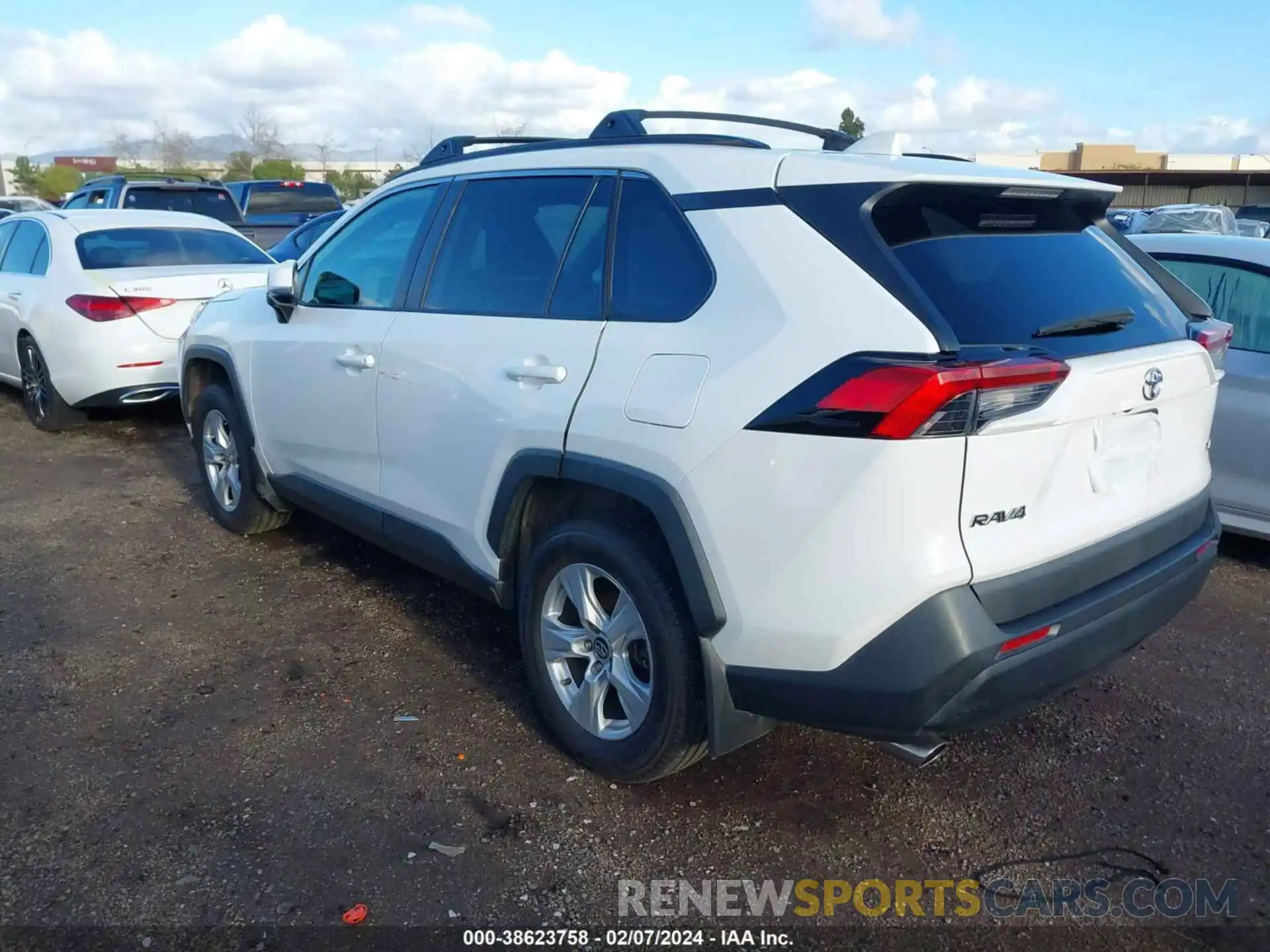 3 Photograph of a damaged car 2T3W1RFVXKW002707 TOYOTA RAV4 2019