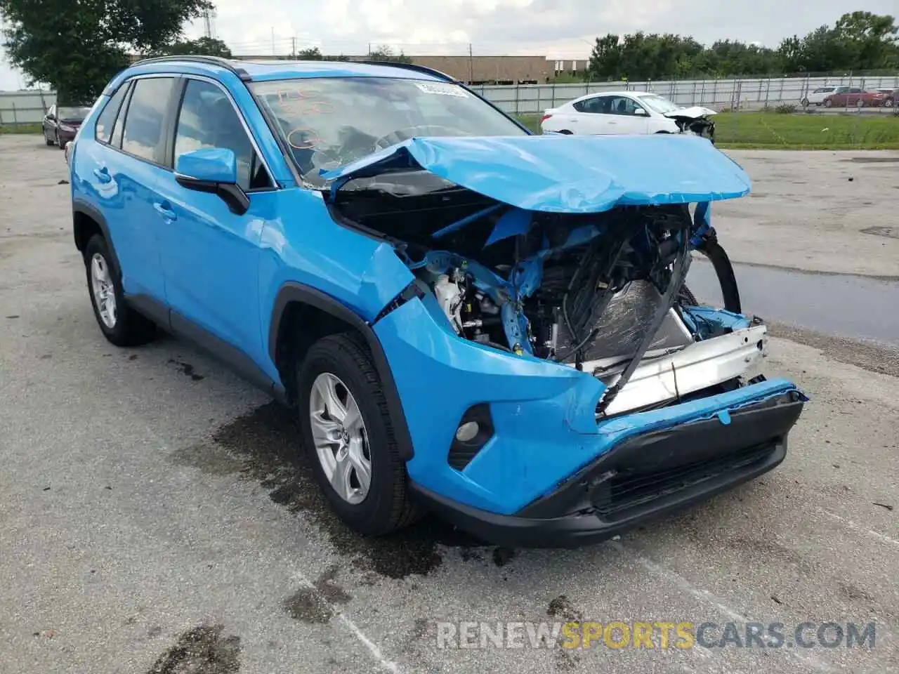 1 Photograph of a damaged car 2T3W1RFVXKW003873 TOYOTA RAV4 2019