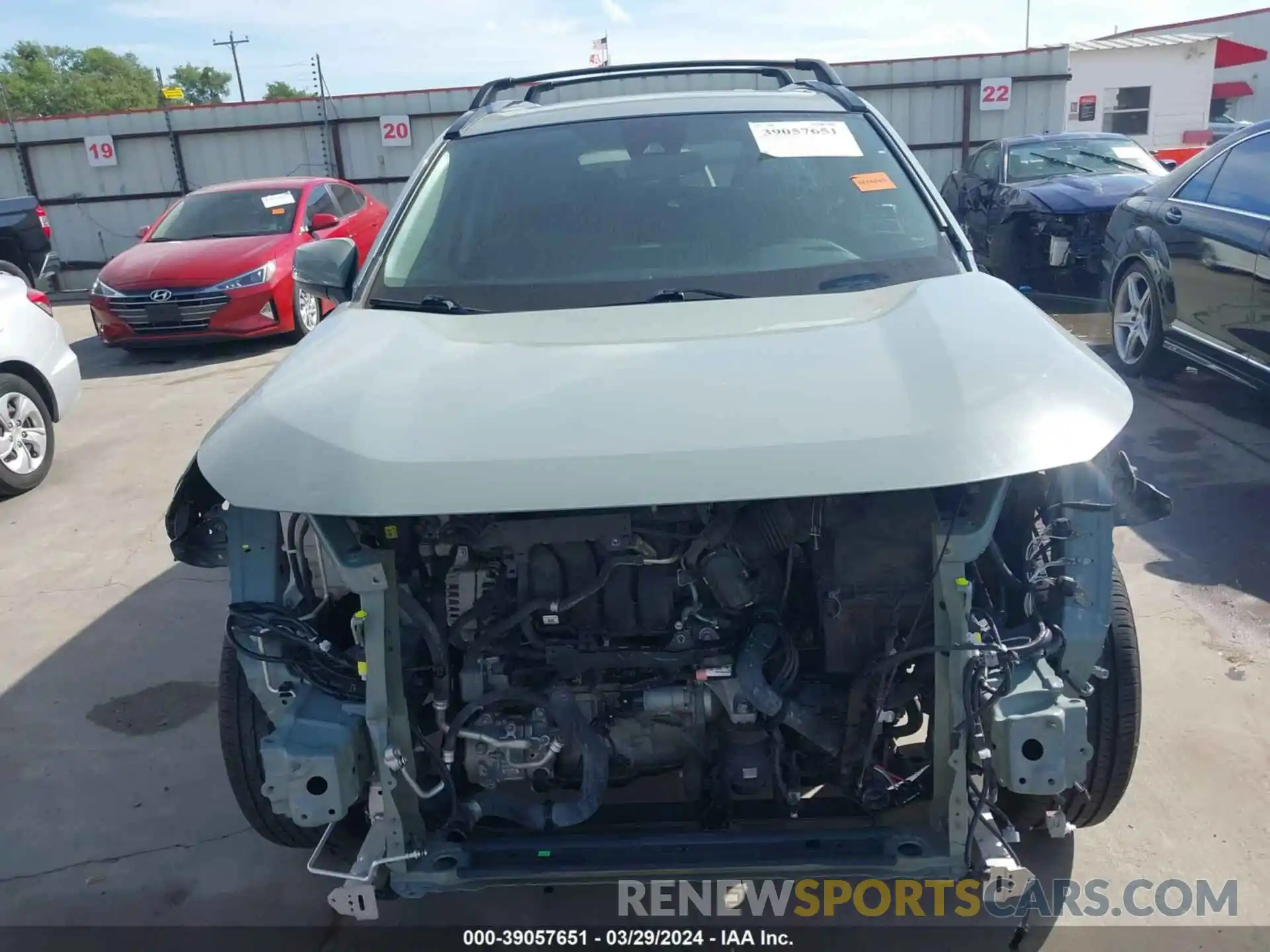 6 Photograph of a damaged car 2T3W1RFVXKW007504 TOYOTA RAV4 2019