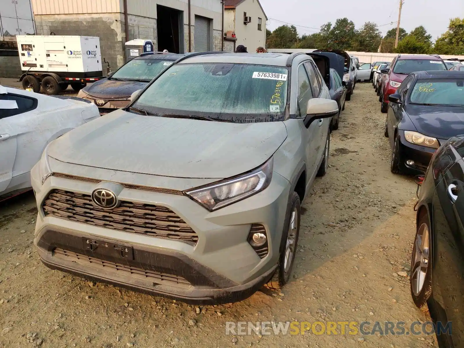 2 Photograph of a damaged car 2T3W1RFVXKW011875 TOYOTA RAV4 2019