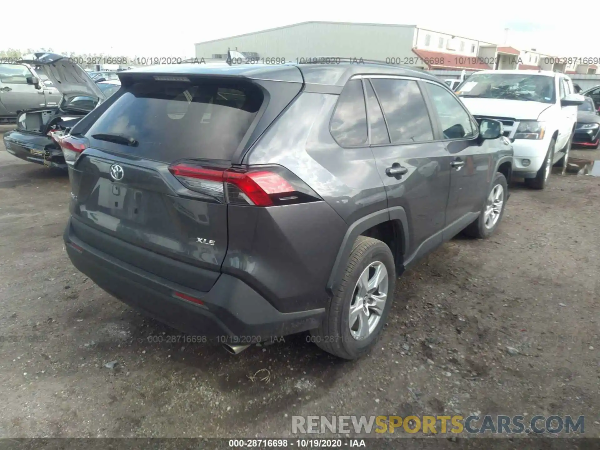 4 Photograph of a damaged car 2T3W1RFVXKW016879 TOYOTA RAV4 2019