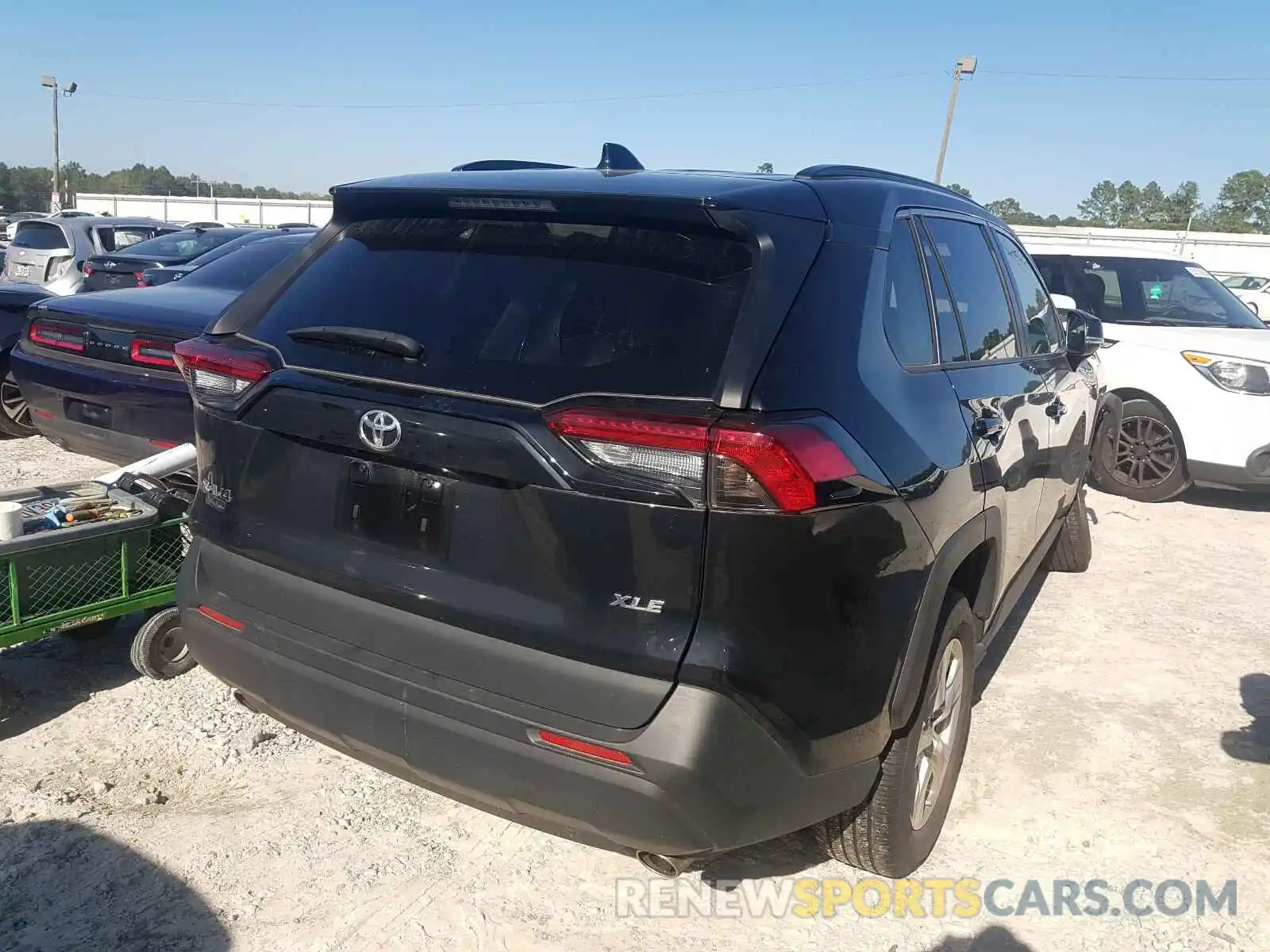 4 Photograph of a damaged car 2T3W1RFVXKW017272 TOYOTA RAV4 2019