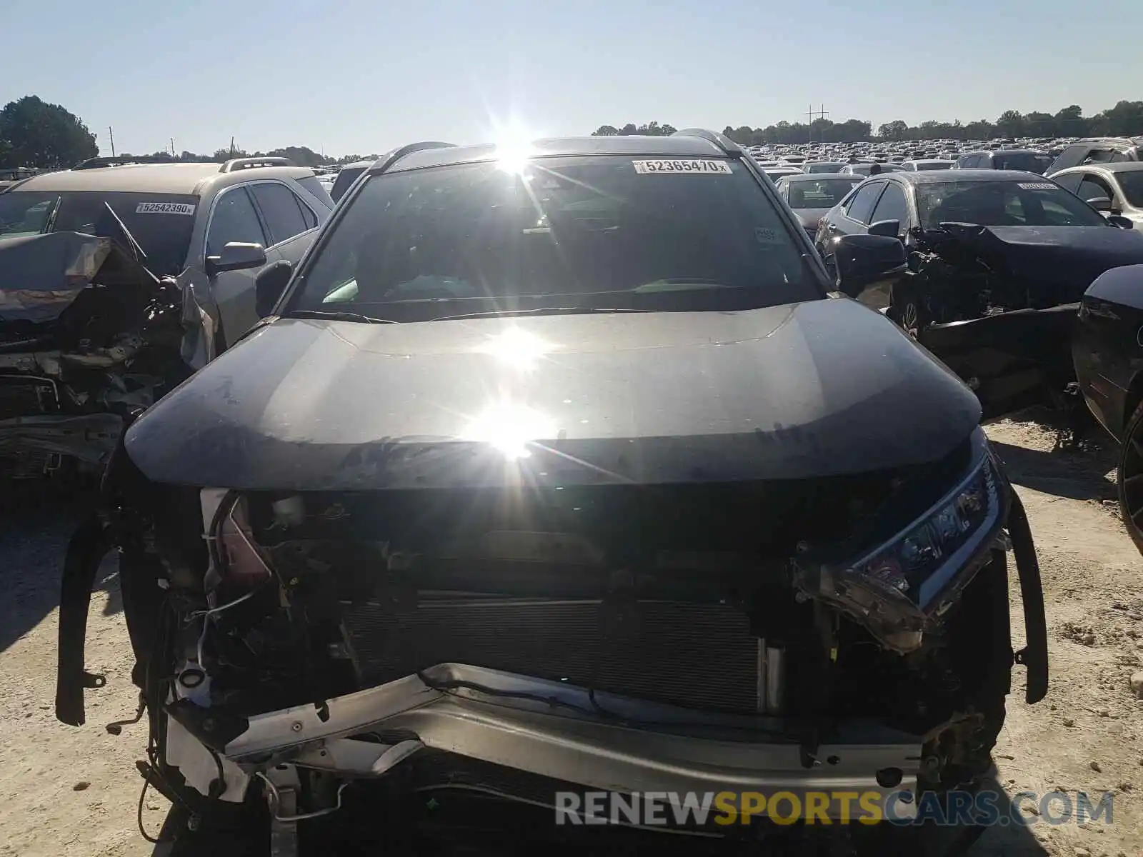 9 Photograph of a damaged car 2T3W1RFVXKW017272 TOYOTA RAV4 2019