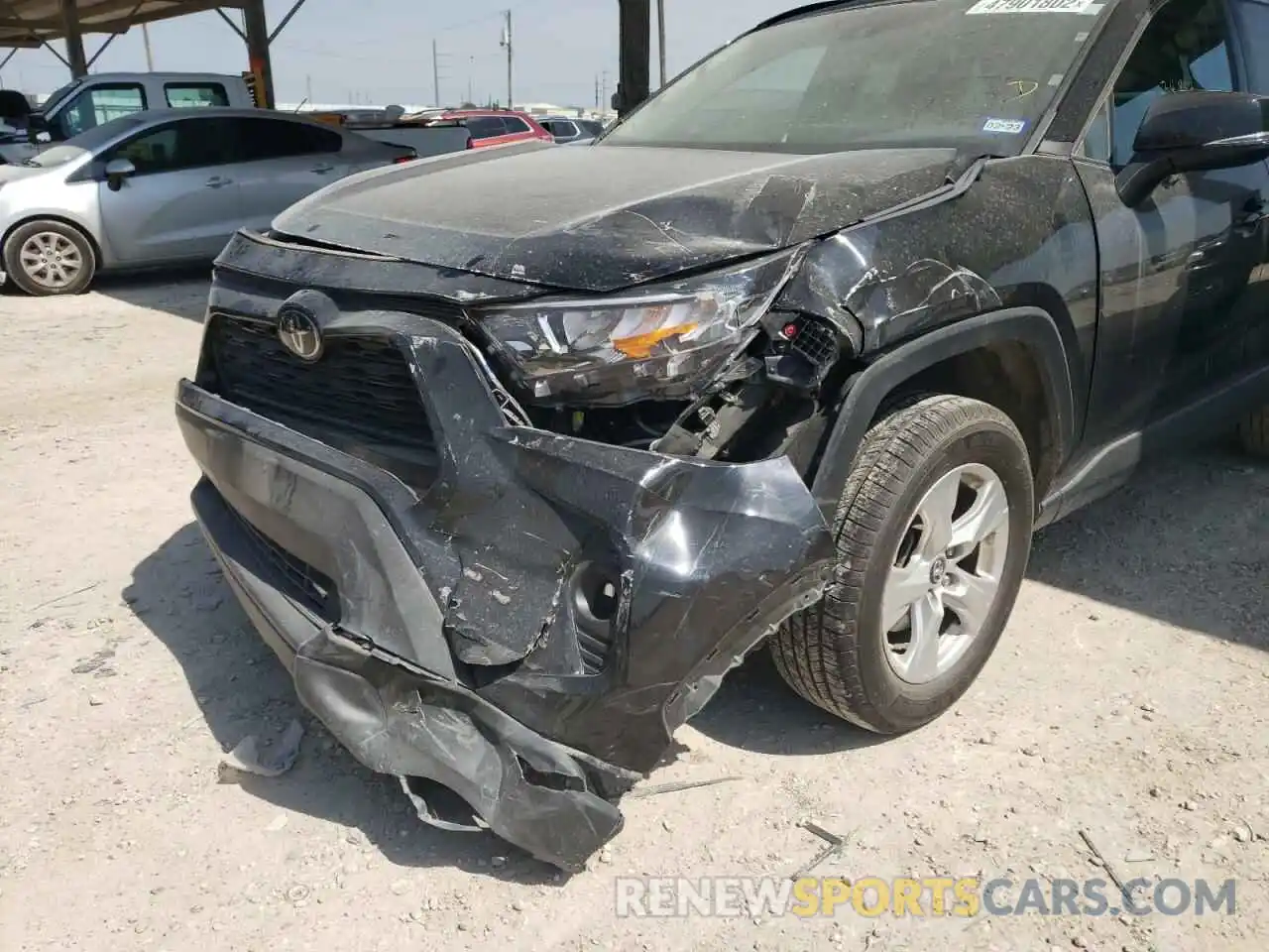 9 Photograph of a damaged car 2T3W1RFVXKW019328 TOYOTA RAV4 2019