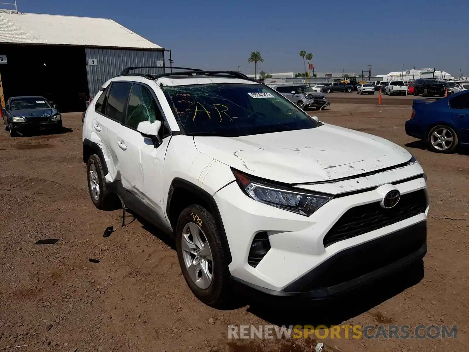 1 Photograph of a damaged car 2T3W1RFVXKW025680 TOYOTA RAV4 2019