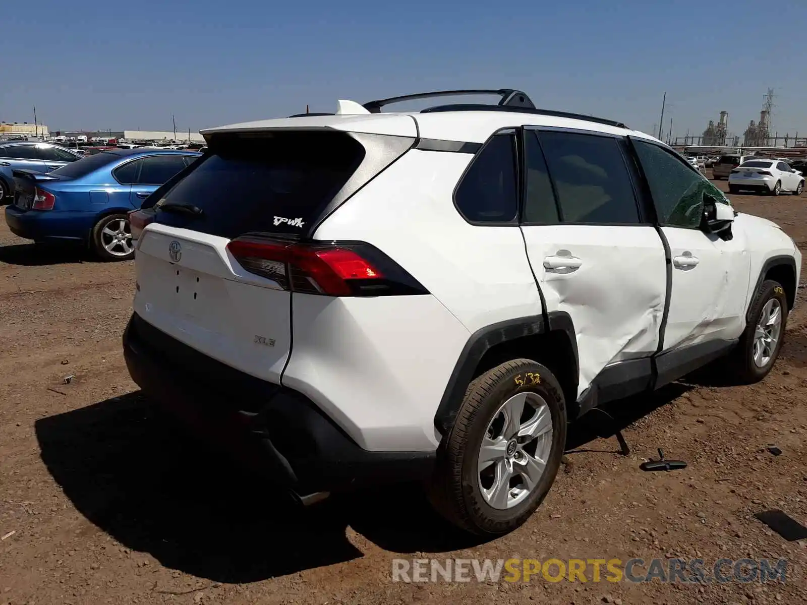 4 Photograph of a damaged car 2T3W1RFVXKW025680 TOYOTA RAV4 2019