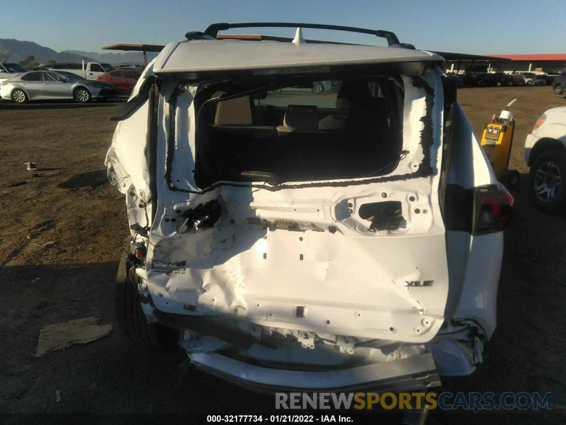 6 Photograph of a damaged car 2T3W1RFVXKW028711 TOYOTA RAV4 2019