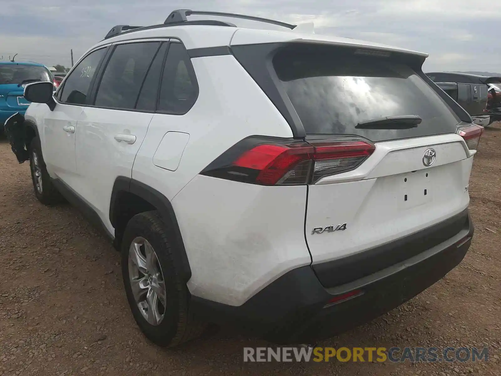 3 Photograph of a damaged car 2T3W1RFVXKW030961 TOYOTA RAV4 2019