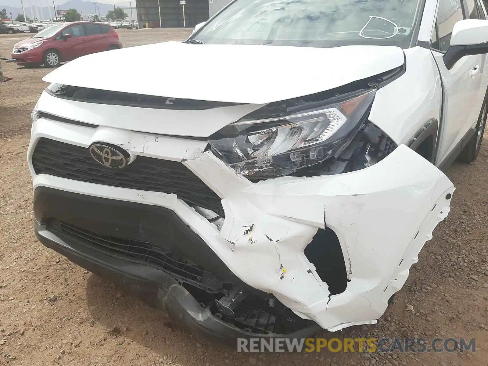 9 Photograph of a damaged car 2T3W1RFVXKW030961 TOYOTA RAV4 2019