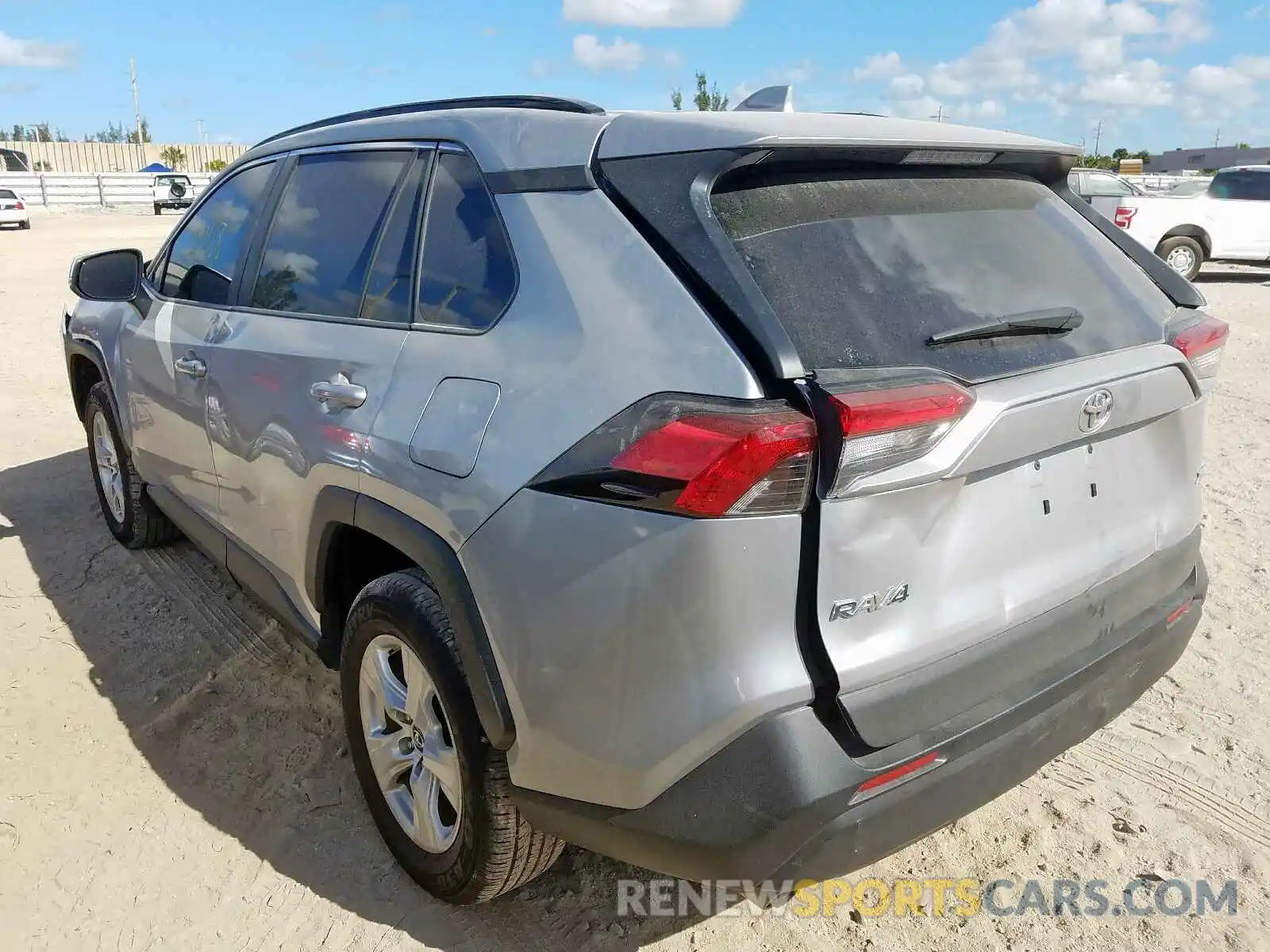 3 Фотография поврежденного автомобиля 2T3W1RFVXKW032273 TOYOTA RAV4 2019