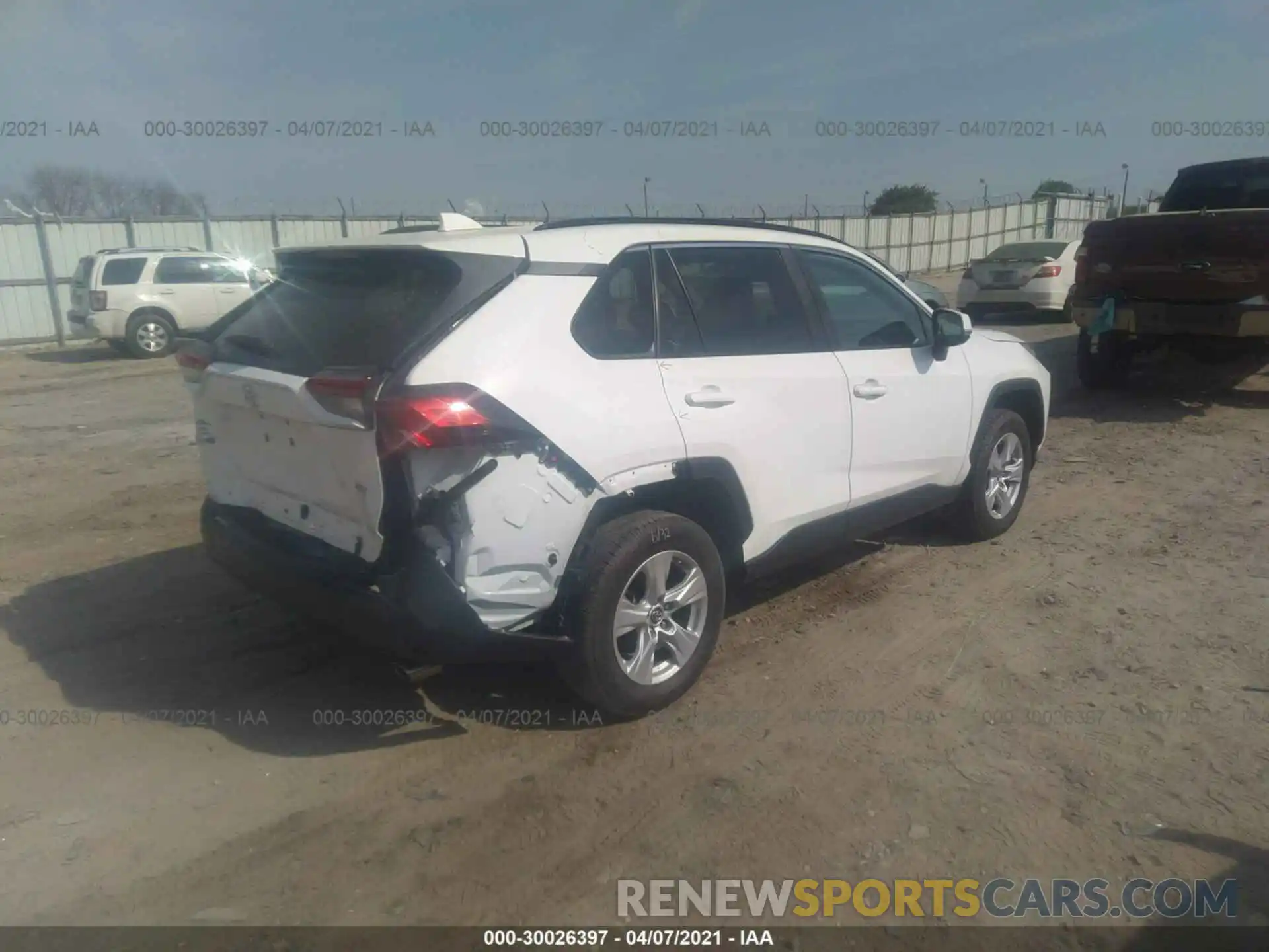 4 Photograph of a damaged car 2T3W1RFVXKW044424 TOYOTA RAV4 2019