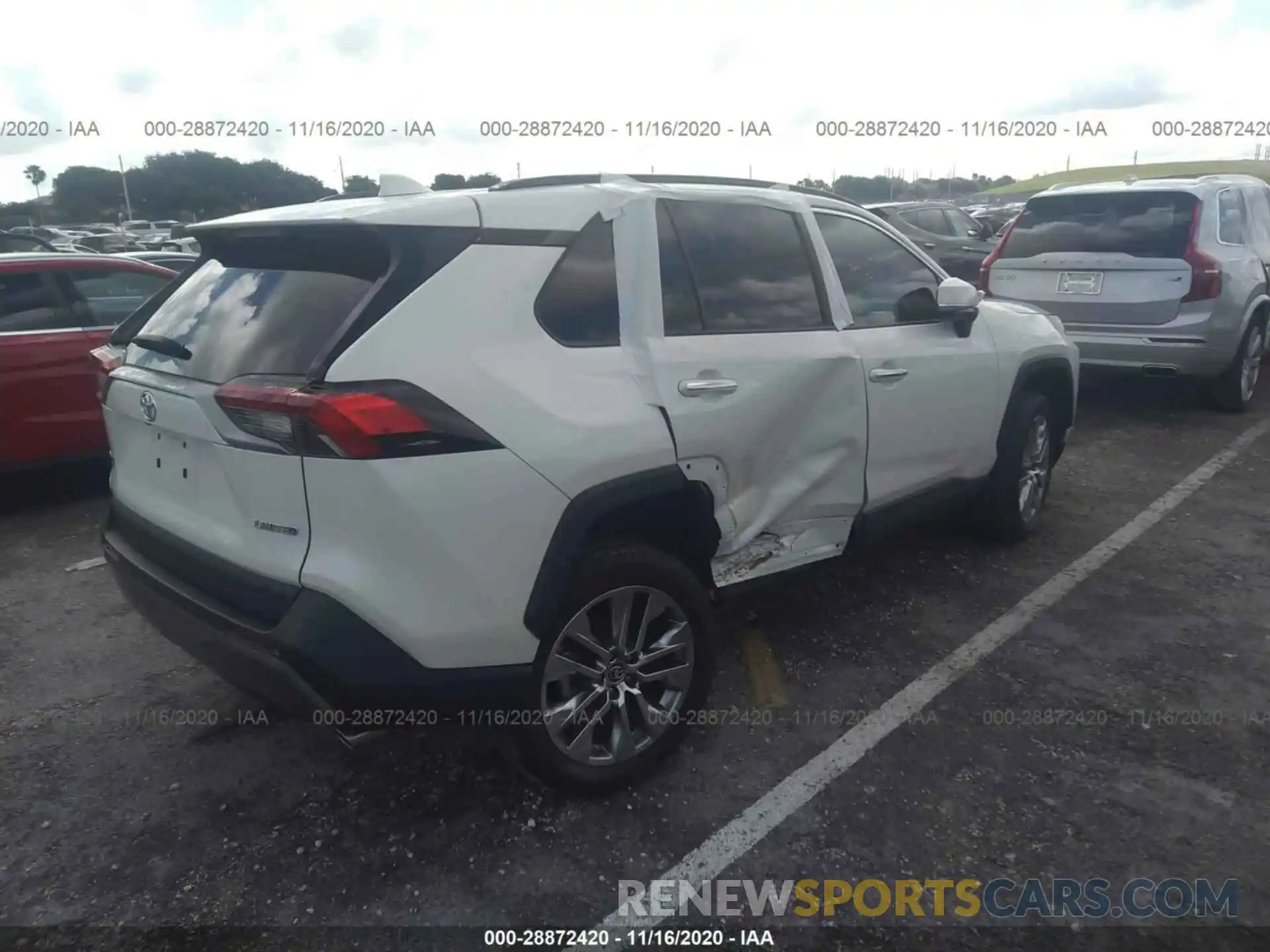 4 Photograph of a damaged car 2T3Y1RFV0KC009269 TOYOTA RAV4 2019