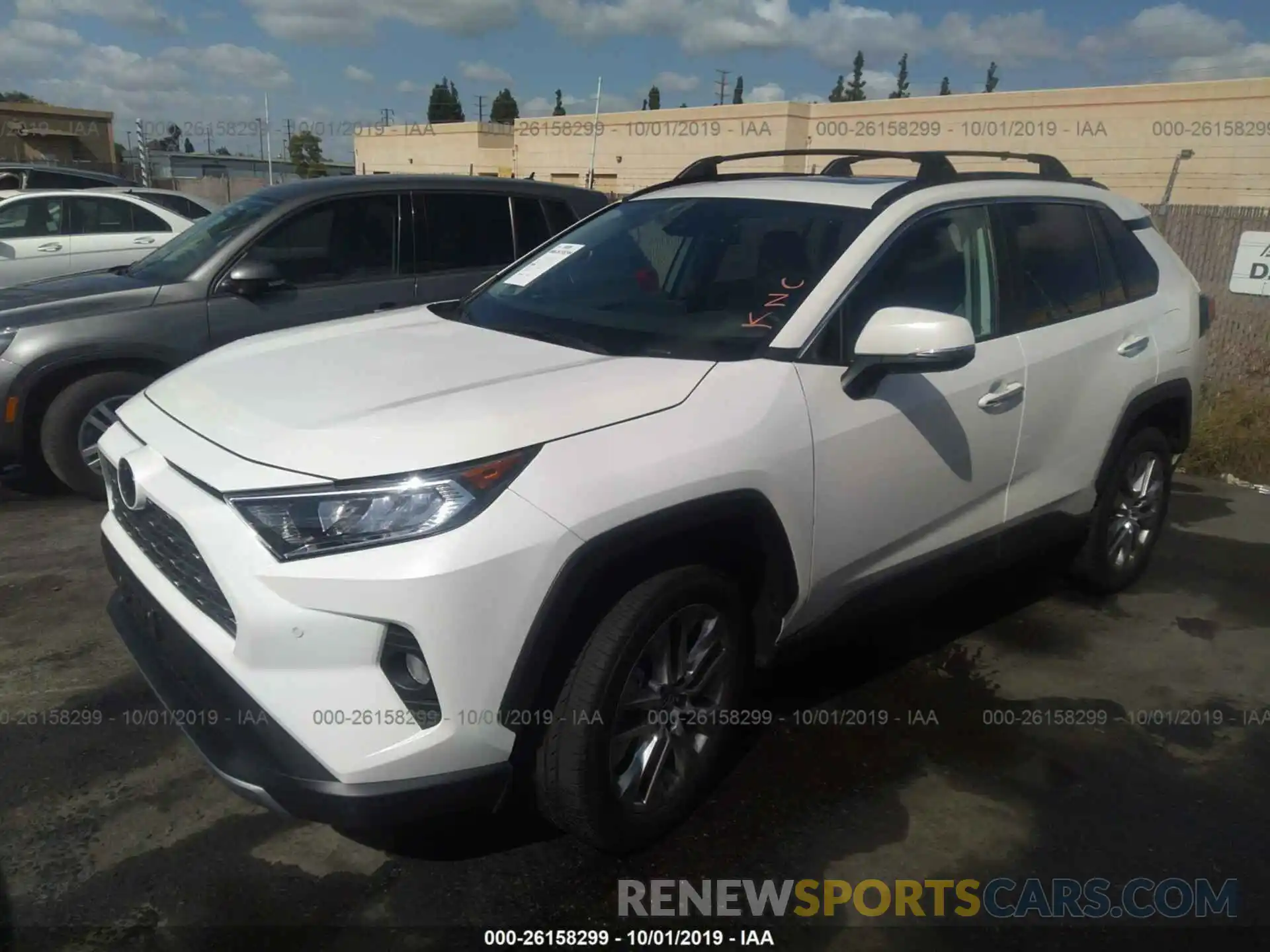 2 Photograph of a damaged car 2T3Y1RFV0KC009692 TOYOTA RAV4 2019