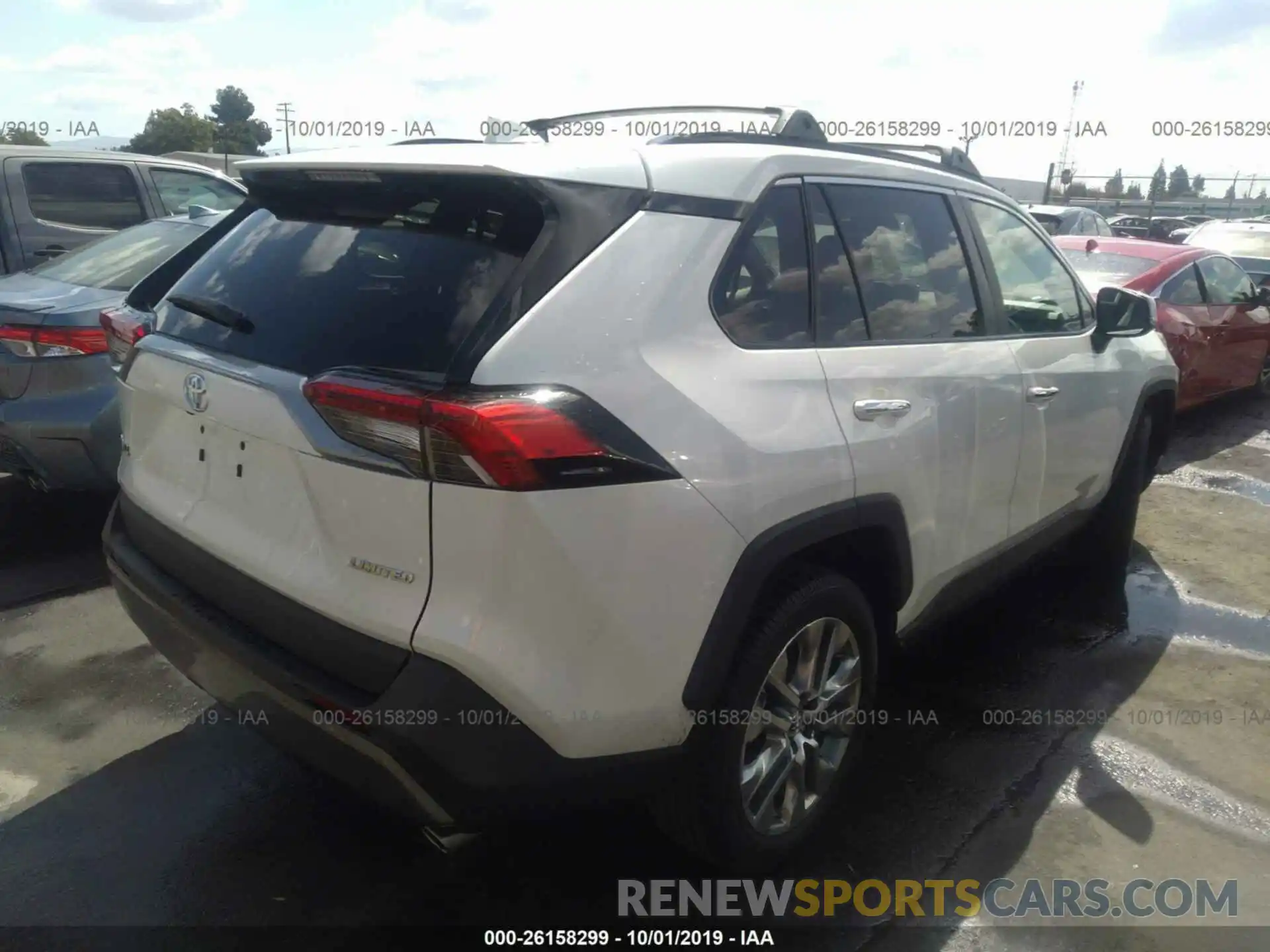 4 Photograph of a damaged car 2T3Y1RFV0KC009692 TOYOTA RAV4 2019