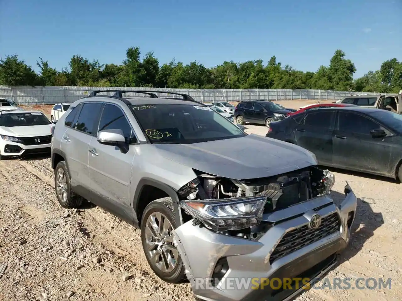 1 Photograph of a damaged car 2T3Y1RFV2KC007345 TOYOTA RAV4 2019