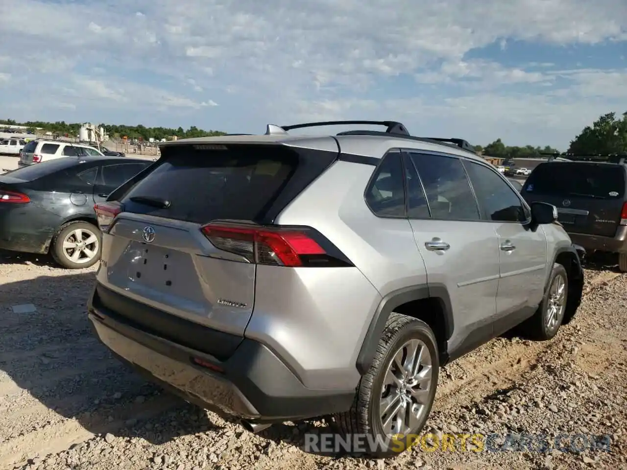 4 Photograph of a damaged car 2T3Y1RFV2KC007345 TOYOTA RAV4 2019