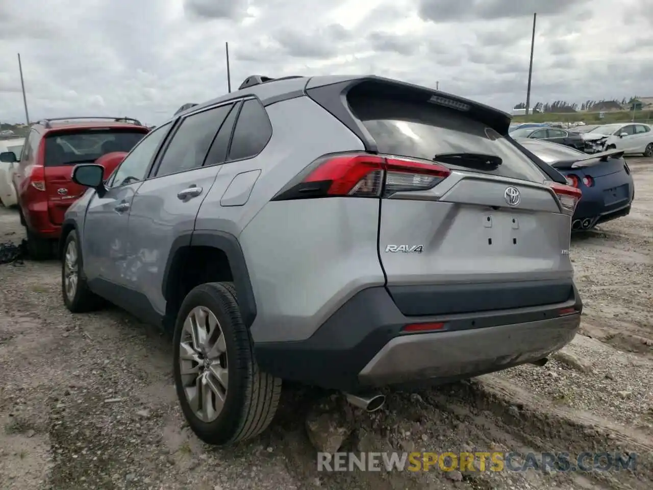 3 Photograph of a damaged car 2T3Y1RFV2KW020403 TOYOTA RAV4 2019