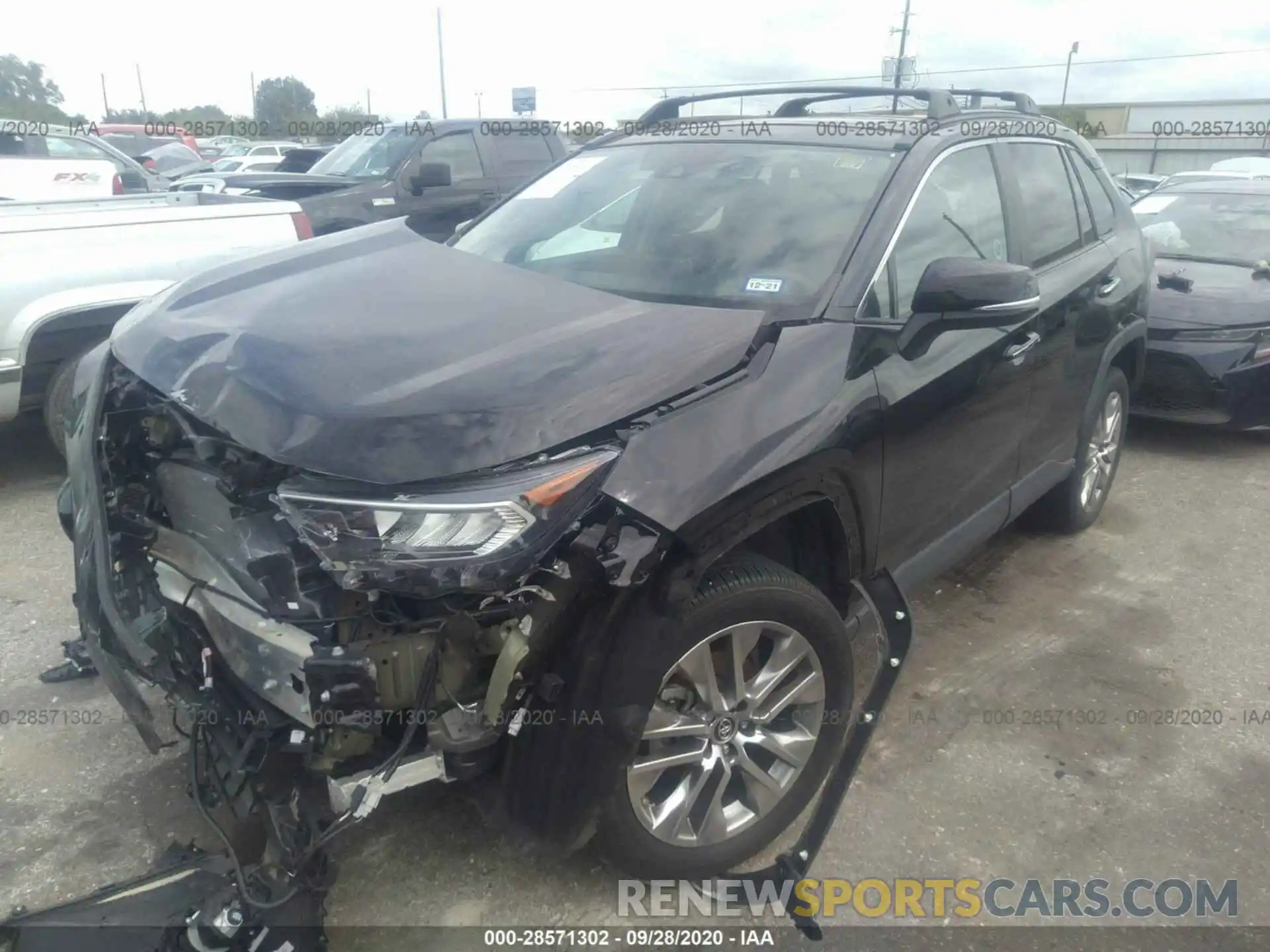 2 Photograph of a damaged car 2T3Y1RFV3KW032883 TOYOTA RAV4 2019