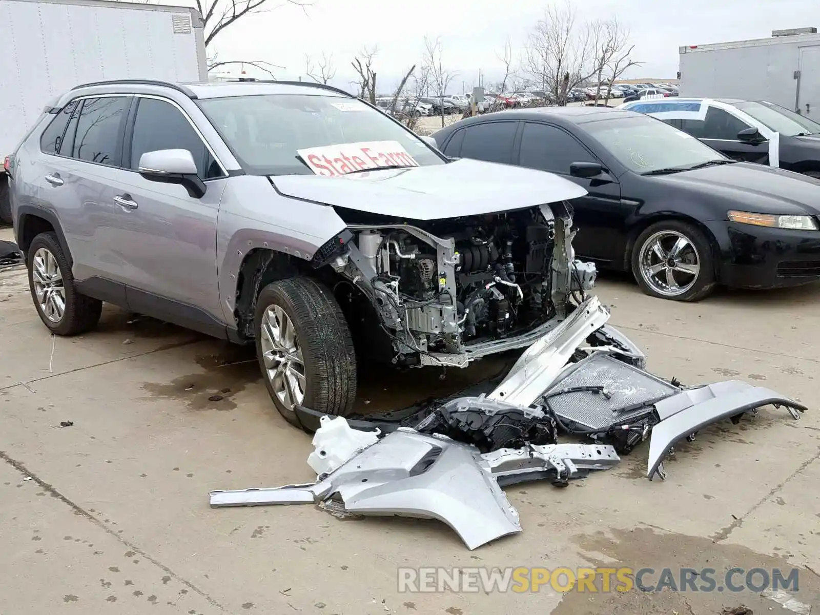 1 Photograph of a damaged car 2T3Y1RFV4KC010375 TOYOTA RAV4 2019