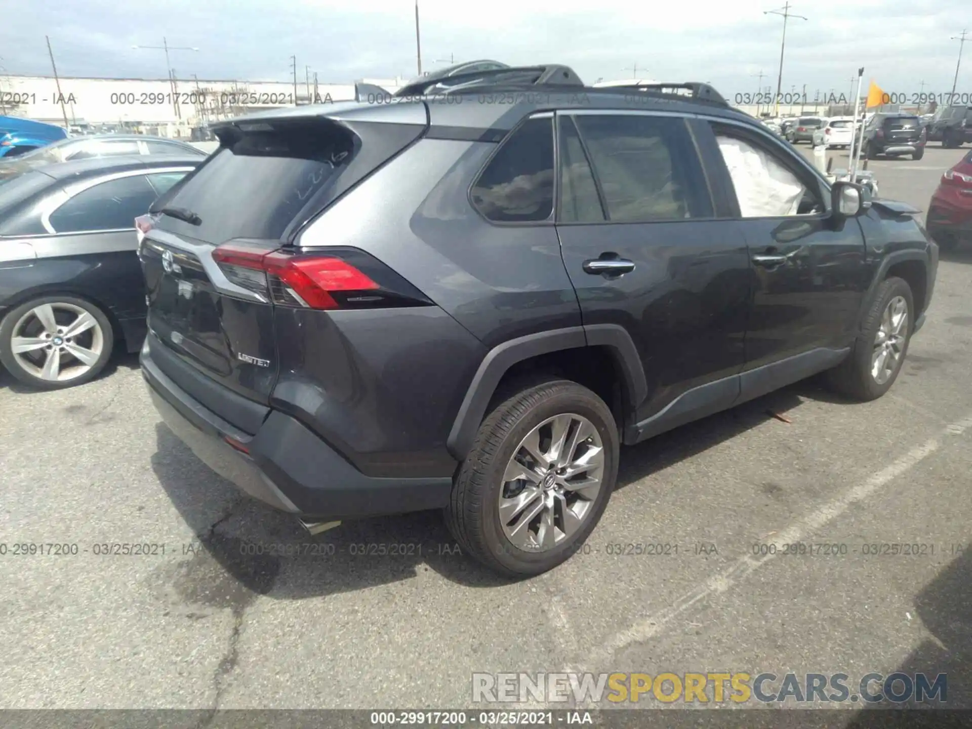 4 Photograph of a damaged car 2T3Y1RFV4KC012174 TOYOTA RAV4 2019