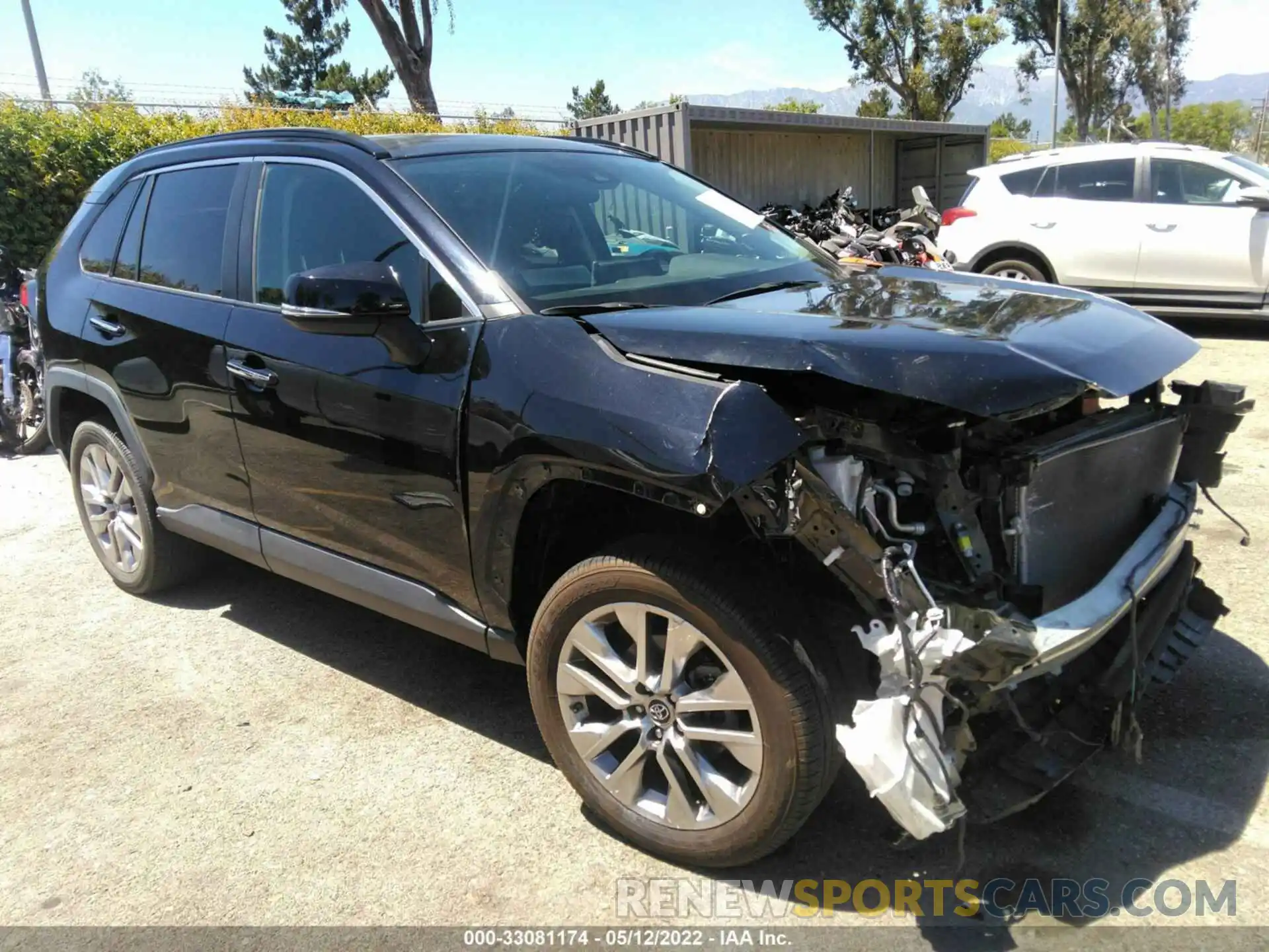 1 Photograph of a damaged car 2T3Y1RFV4KW019382 TOYOTA RAV4 2019